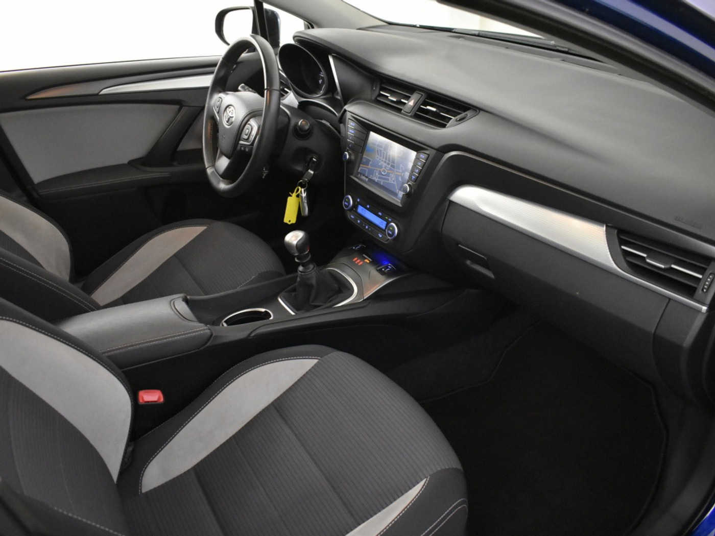 Foto van Toyota Avensis Touring Sports