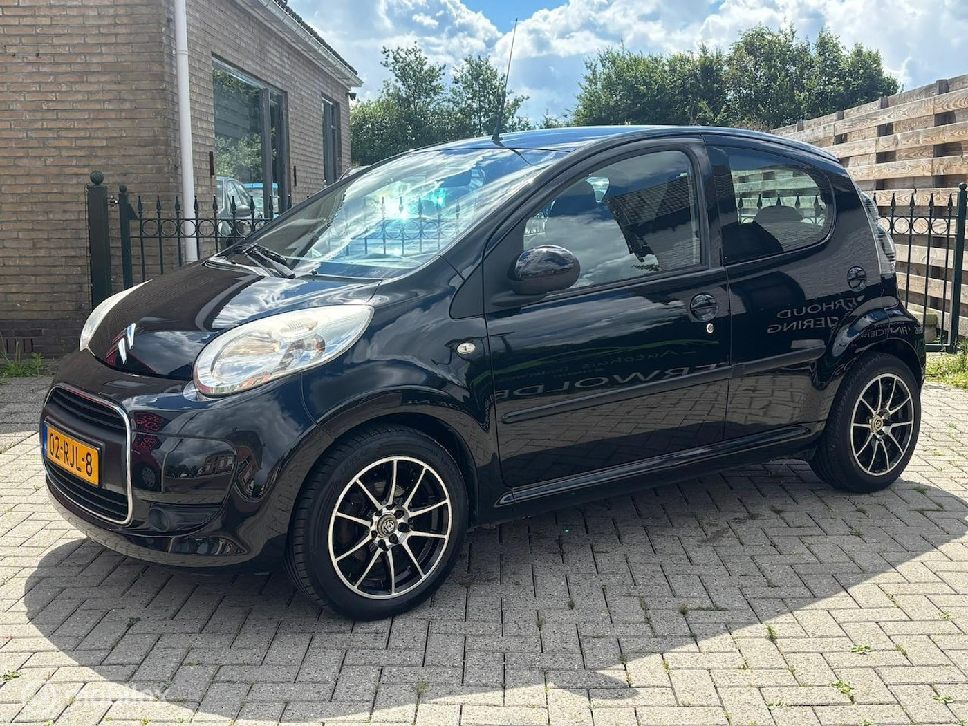 Citroen Citroen C1 1.0-12V Ambiance 5drs | airco | lm velgen | nieuwe apk |  leuke auto 2011 - voorkant