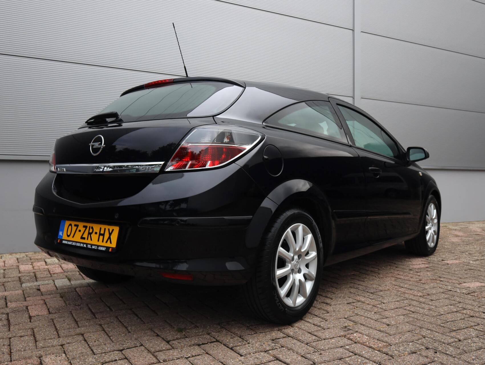Foto van Opel Astra GTC