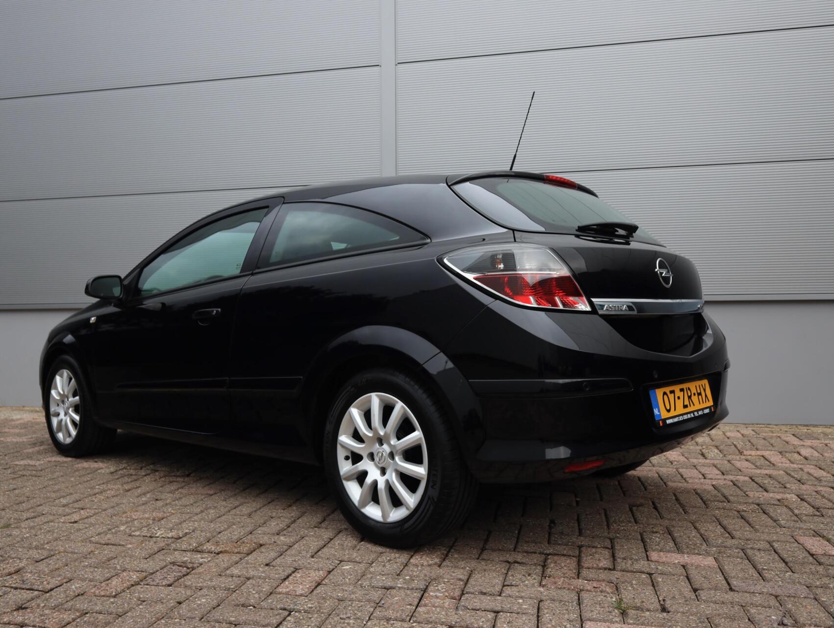 Foto van Opel Astra GTC