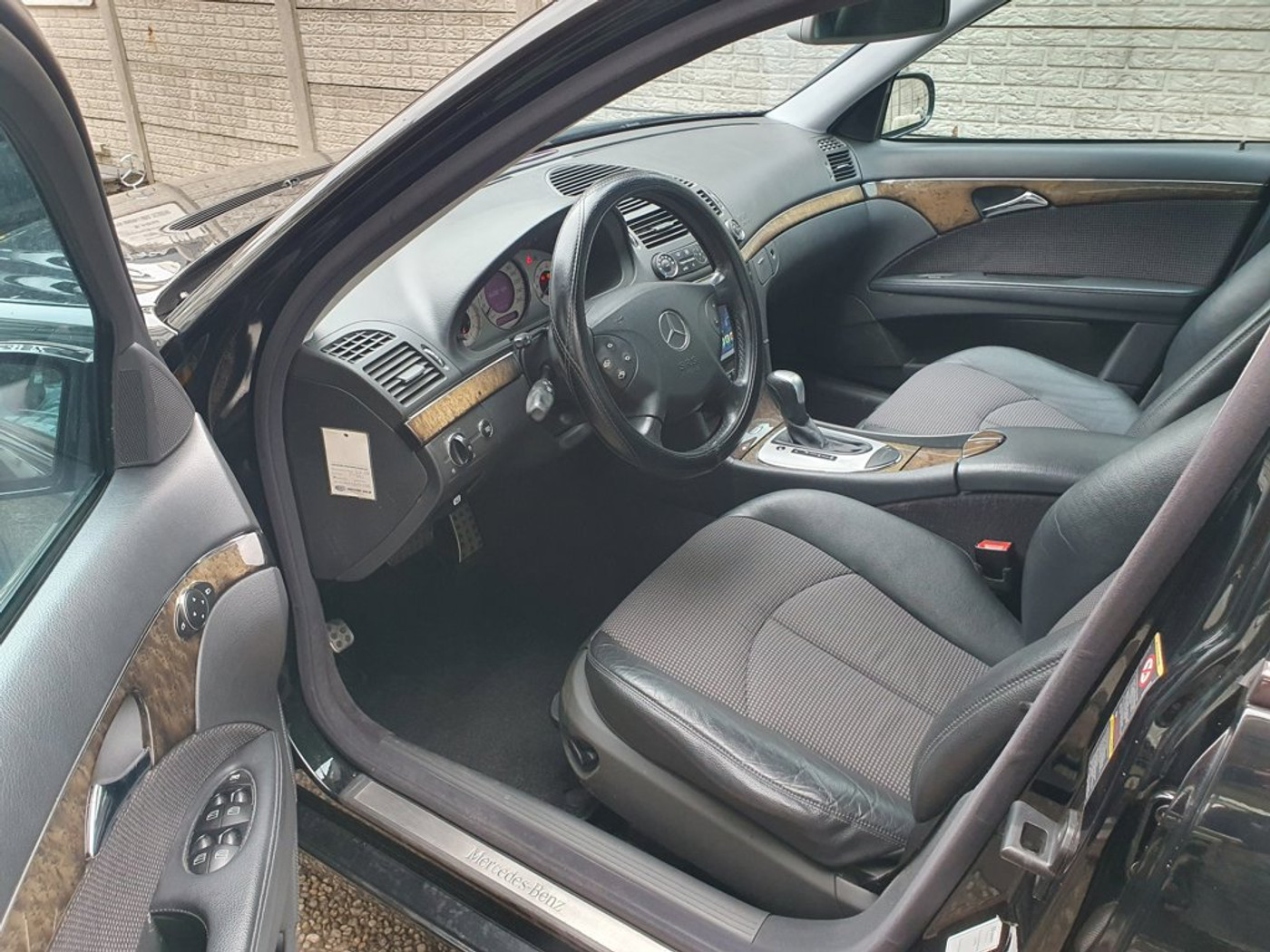 Foto van Mercedes-Benz E 240