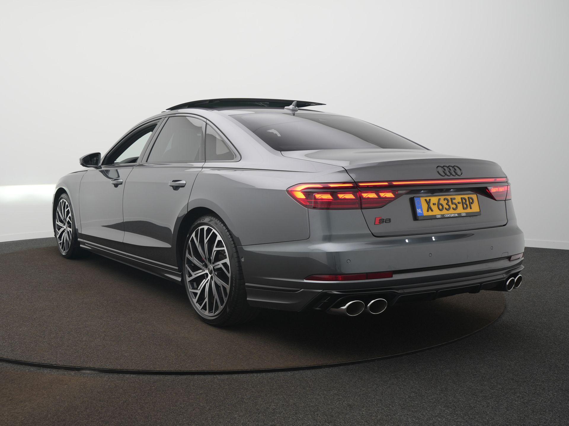 Foto van Audi A8