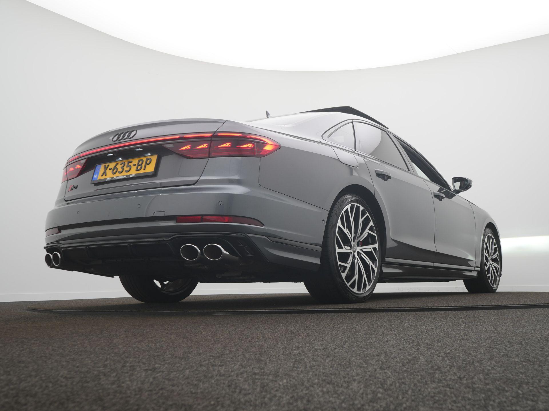 Foto van Audi A8