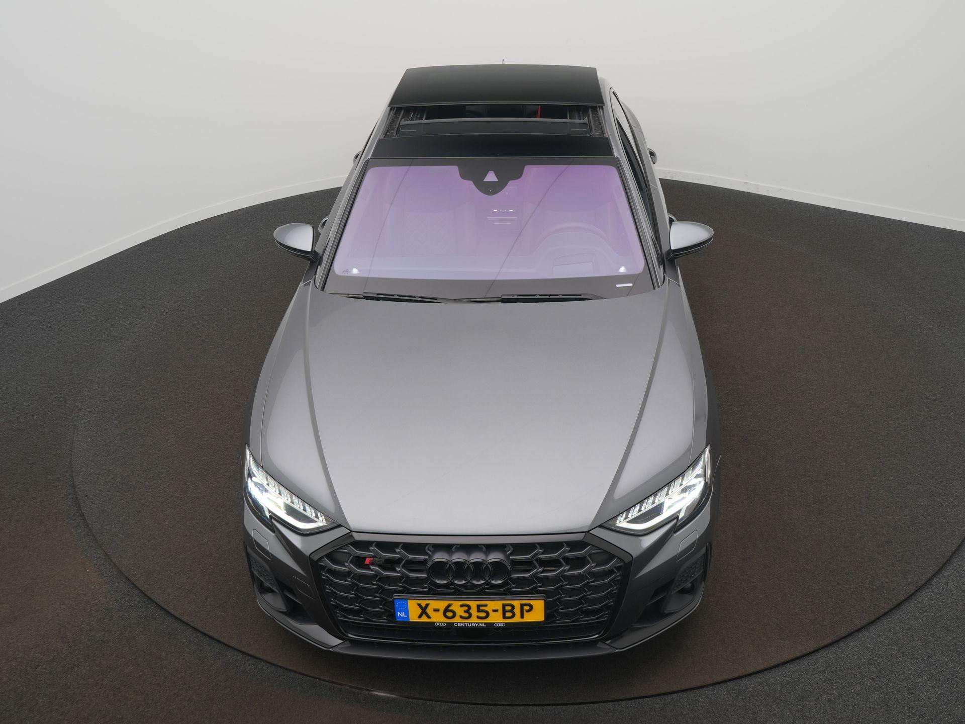 Foto van Audi A8