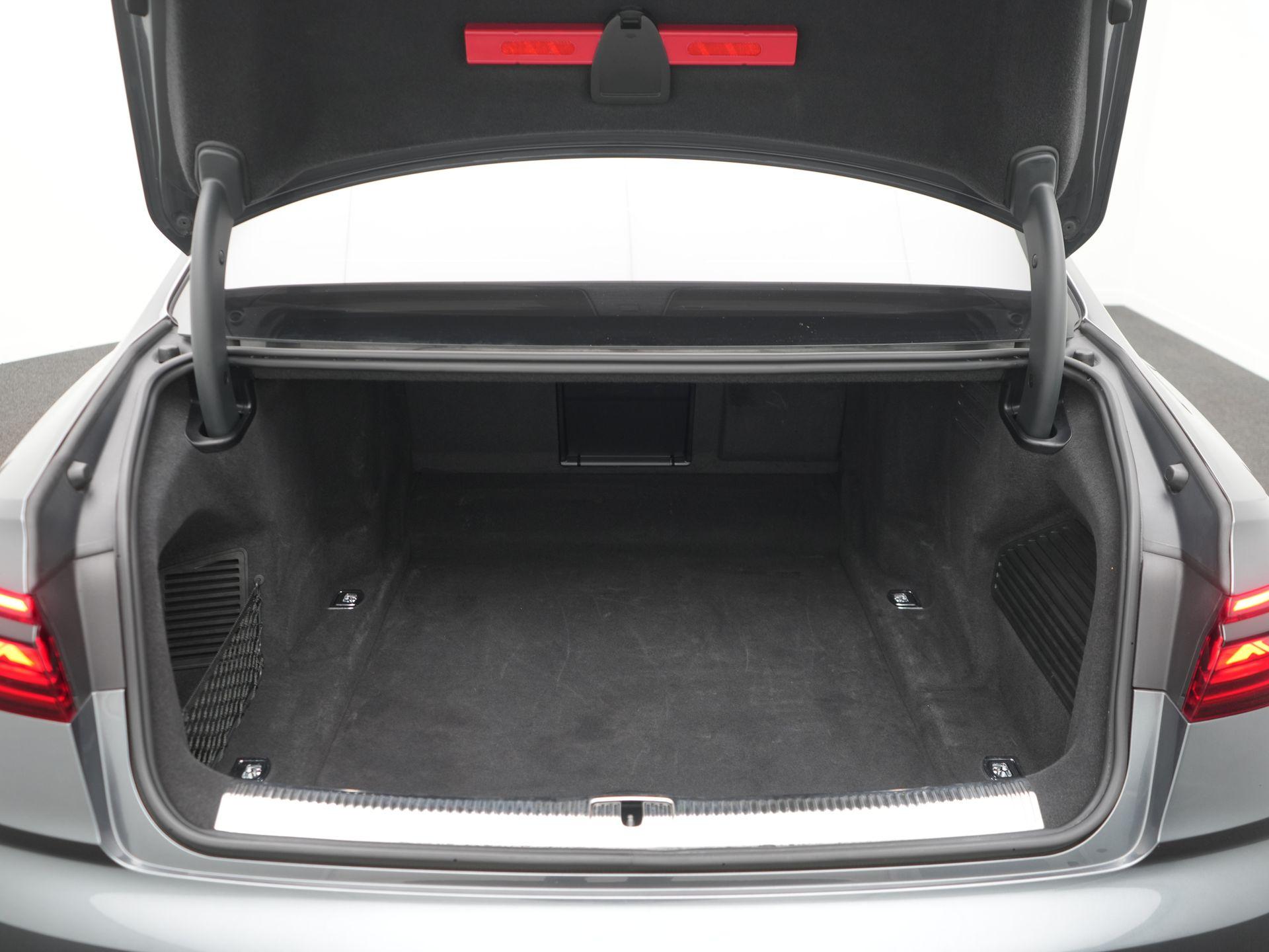 Foto van Audi A8