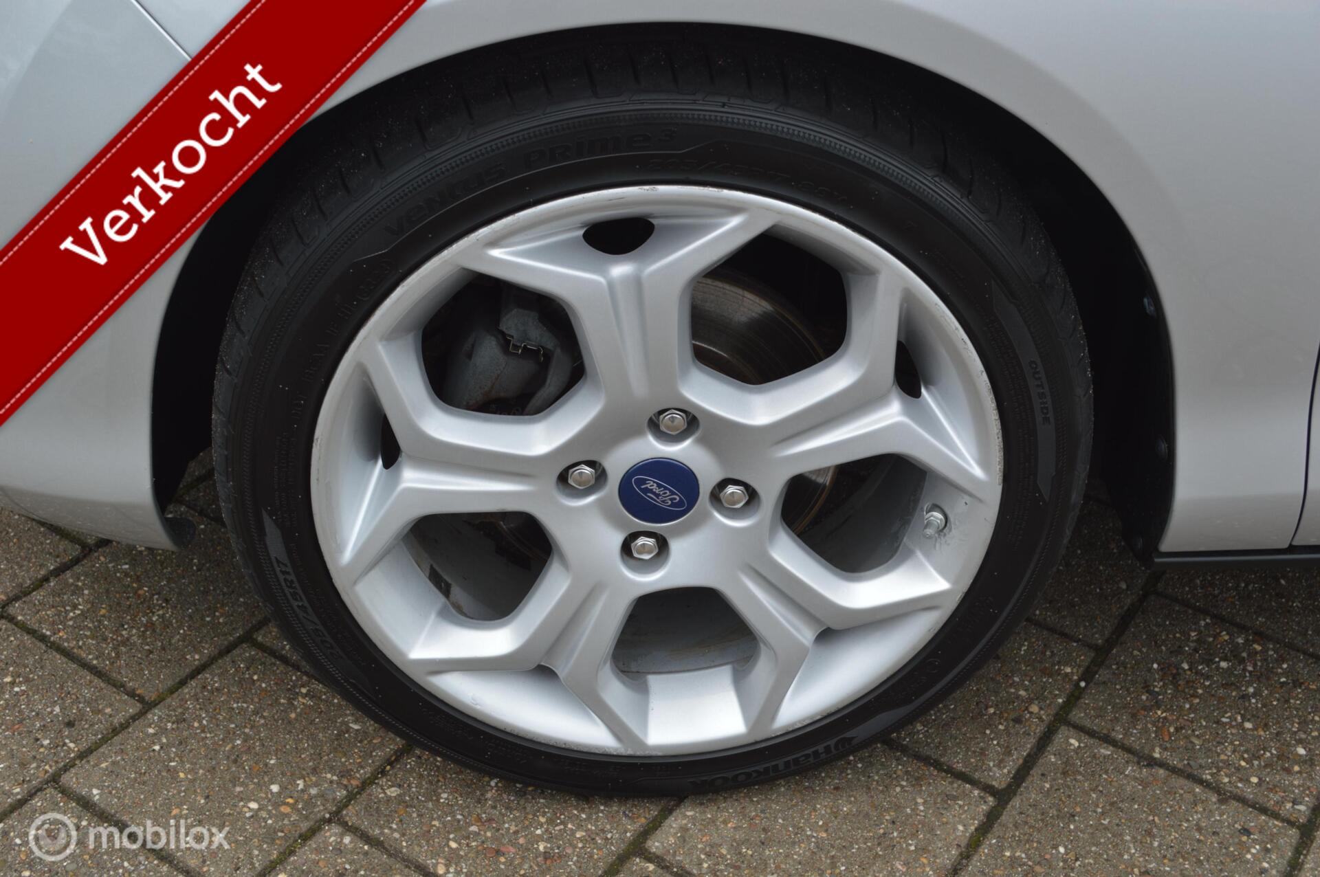 Foto van Ford B-max