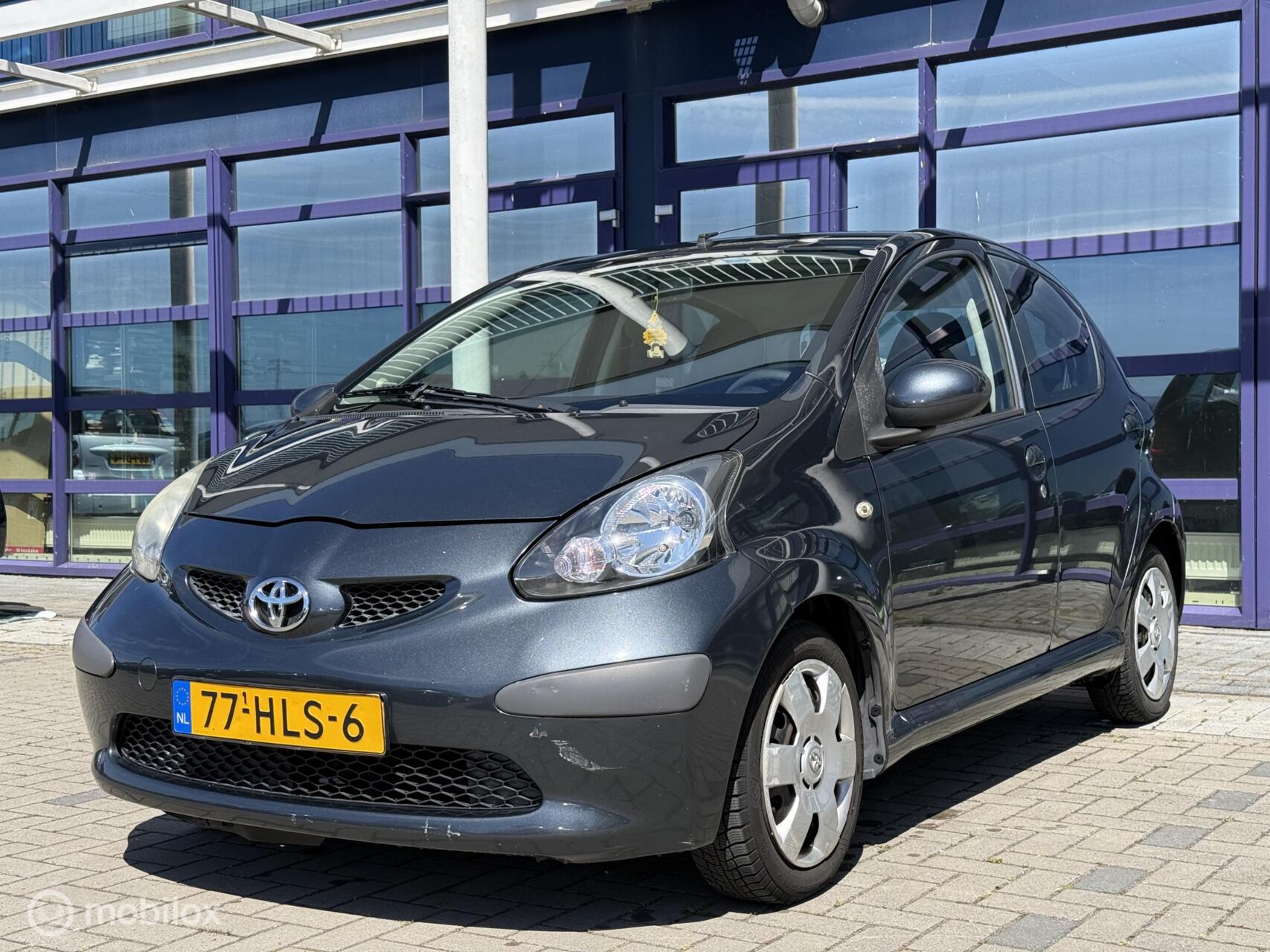 Toyota Toyota Aygo 1.0-12V Comfort| Airco| APK| Elek Pakket 2009 - voorkant