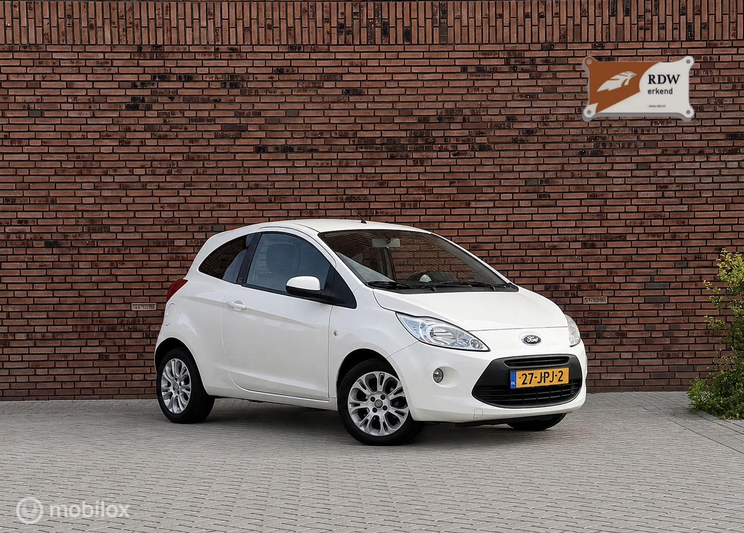 Ford Ka 1.2 Titanium, New APK, Airco, gepolijst 2009 - voorkant