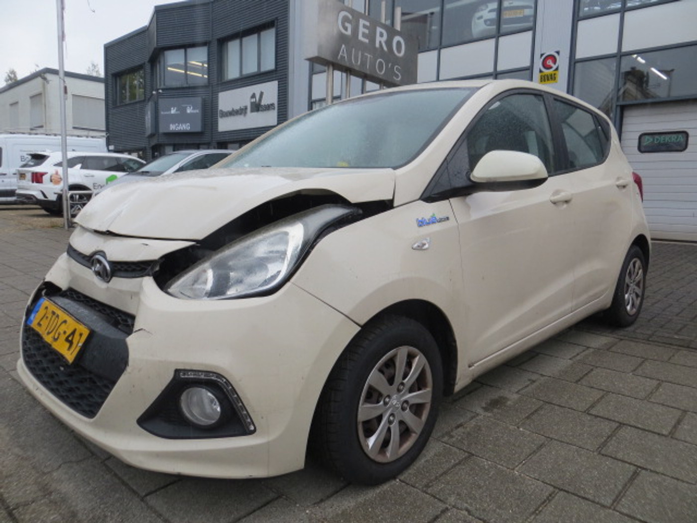 Hyundai I10 1.0i i-Motion Comfort Plus 2014 - voorkant