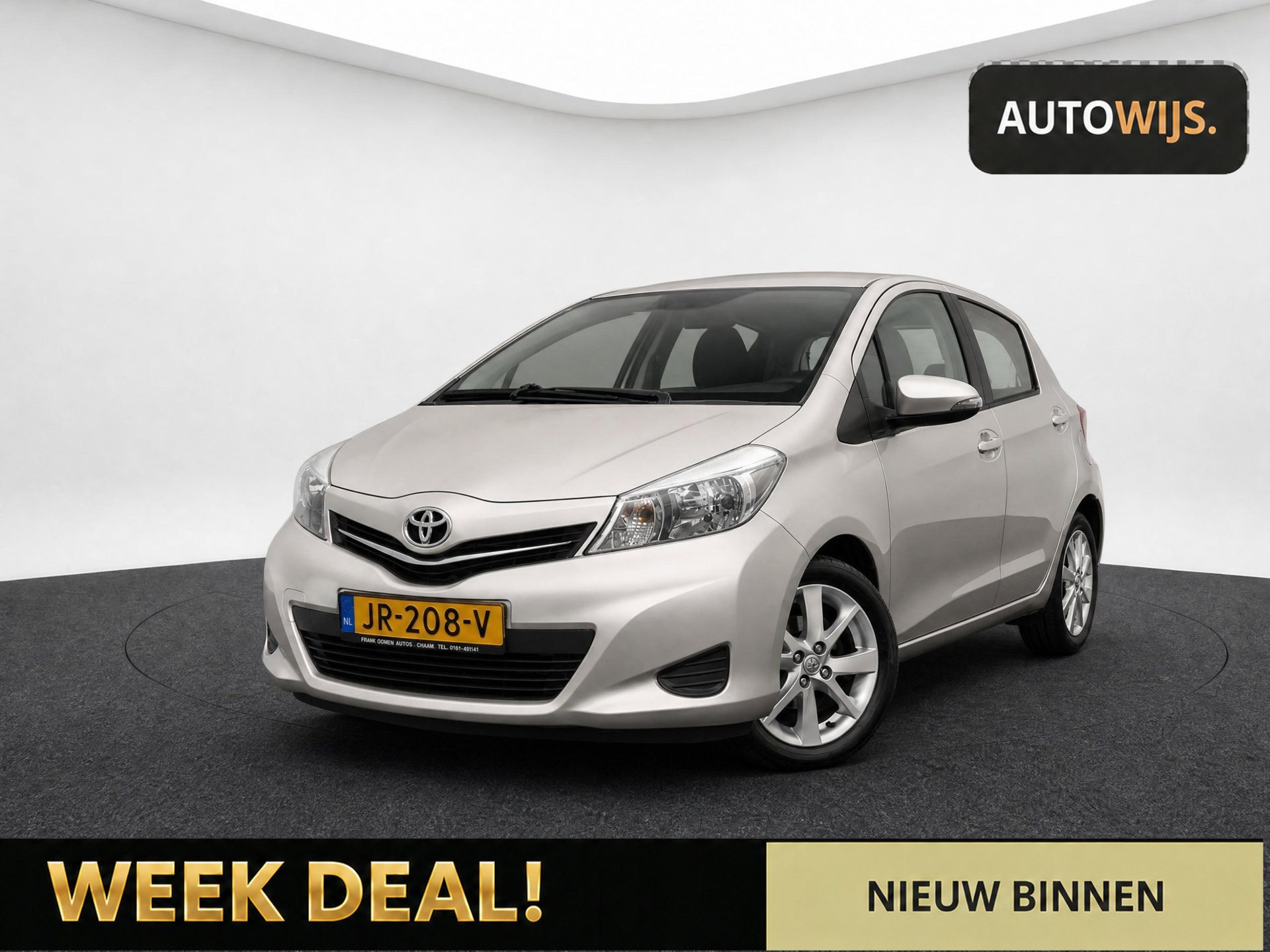 Toyota Toyota Yaris 1.3 VVT-i Aspiration|AUT|CAMERA|NAVI|GOED ONDERHOUDEN 2012 - voorkant