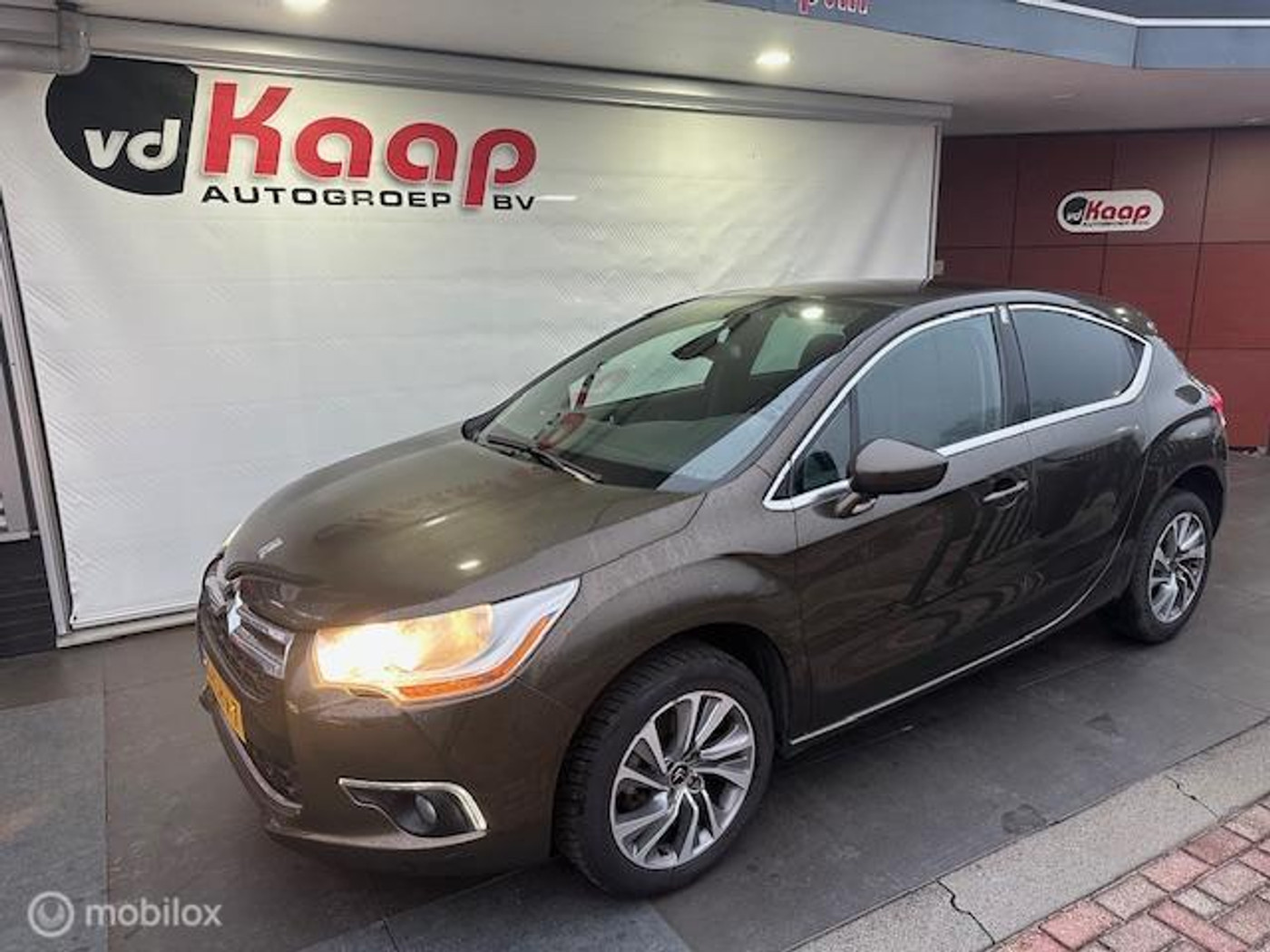 Citroen Ds4 1.6 VTi Chic 2011 - voorkant