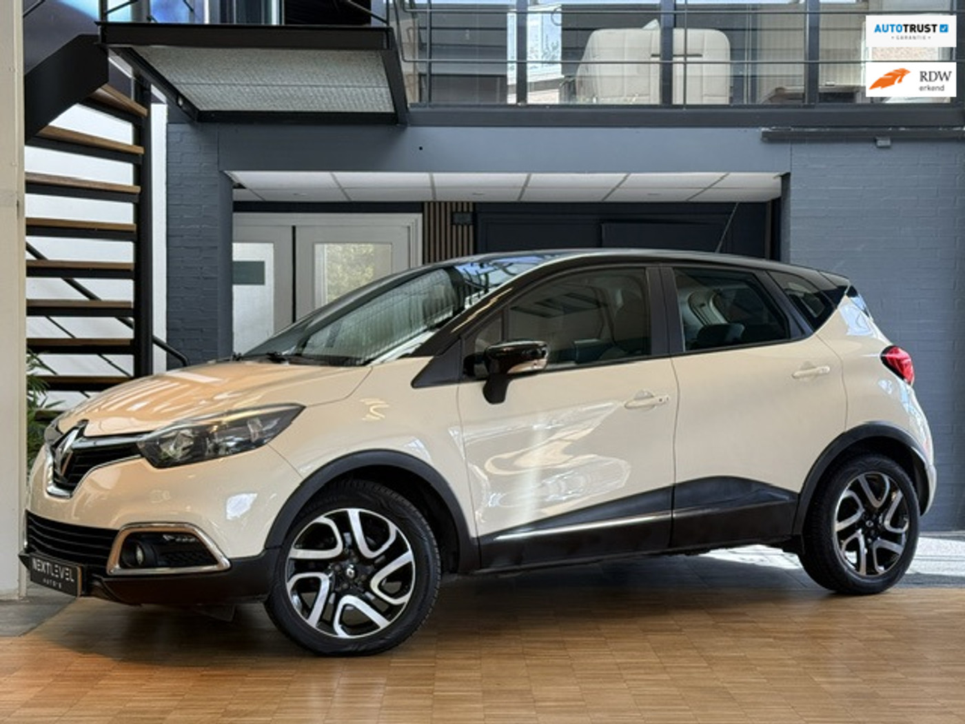 Renault Captur 1.2 TCe Dynamique 2014 - voorkant