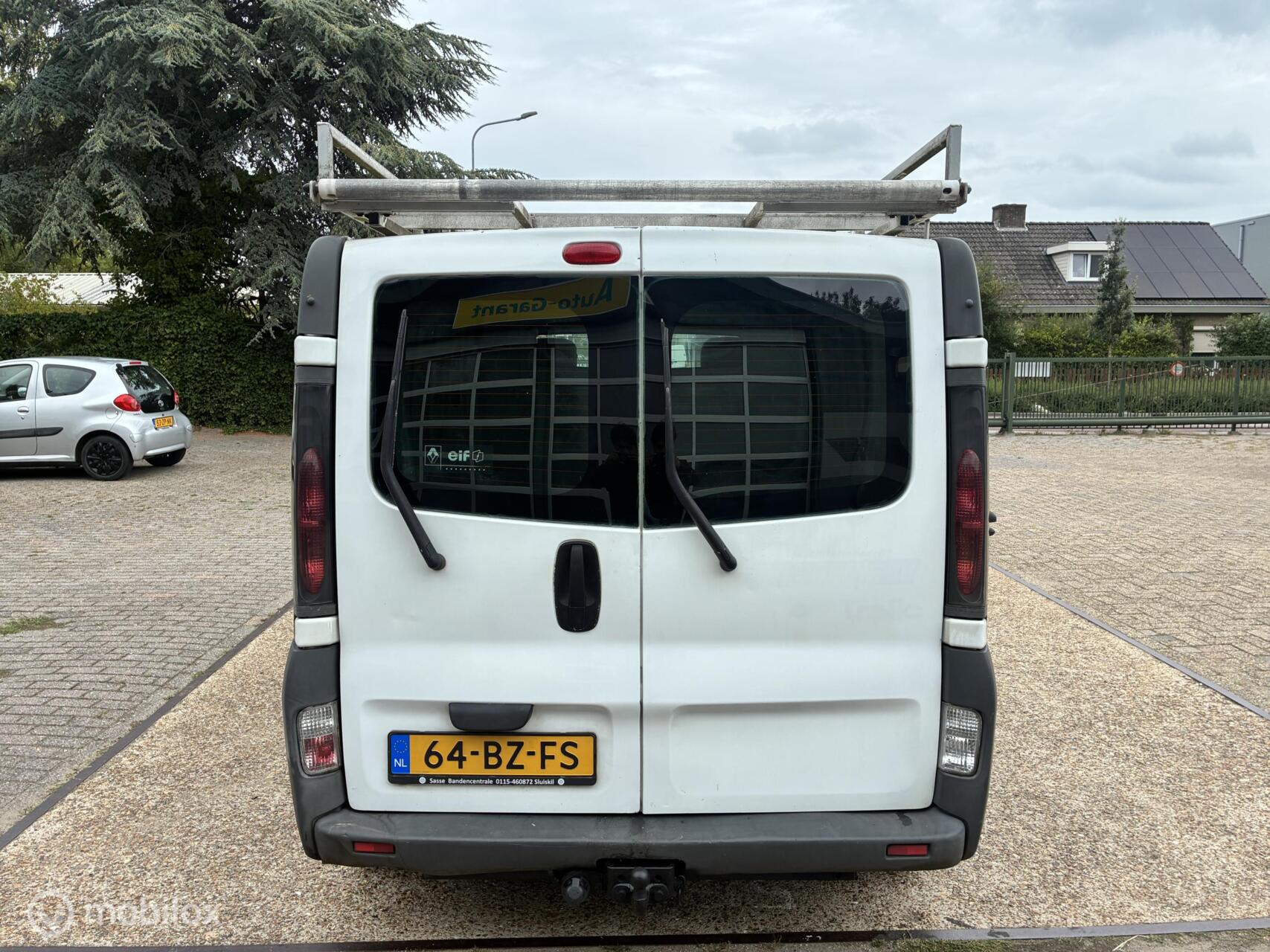 Foto van Renault Trafic 1200 L1 H1 1.9 Dci 82