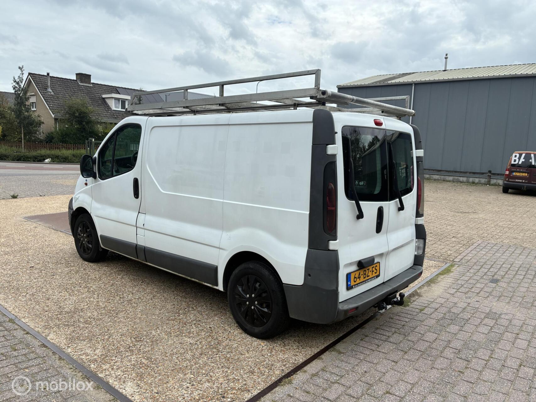 Foto van Renault Trafic 1200 L1 H1 1.9 Dci 82