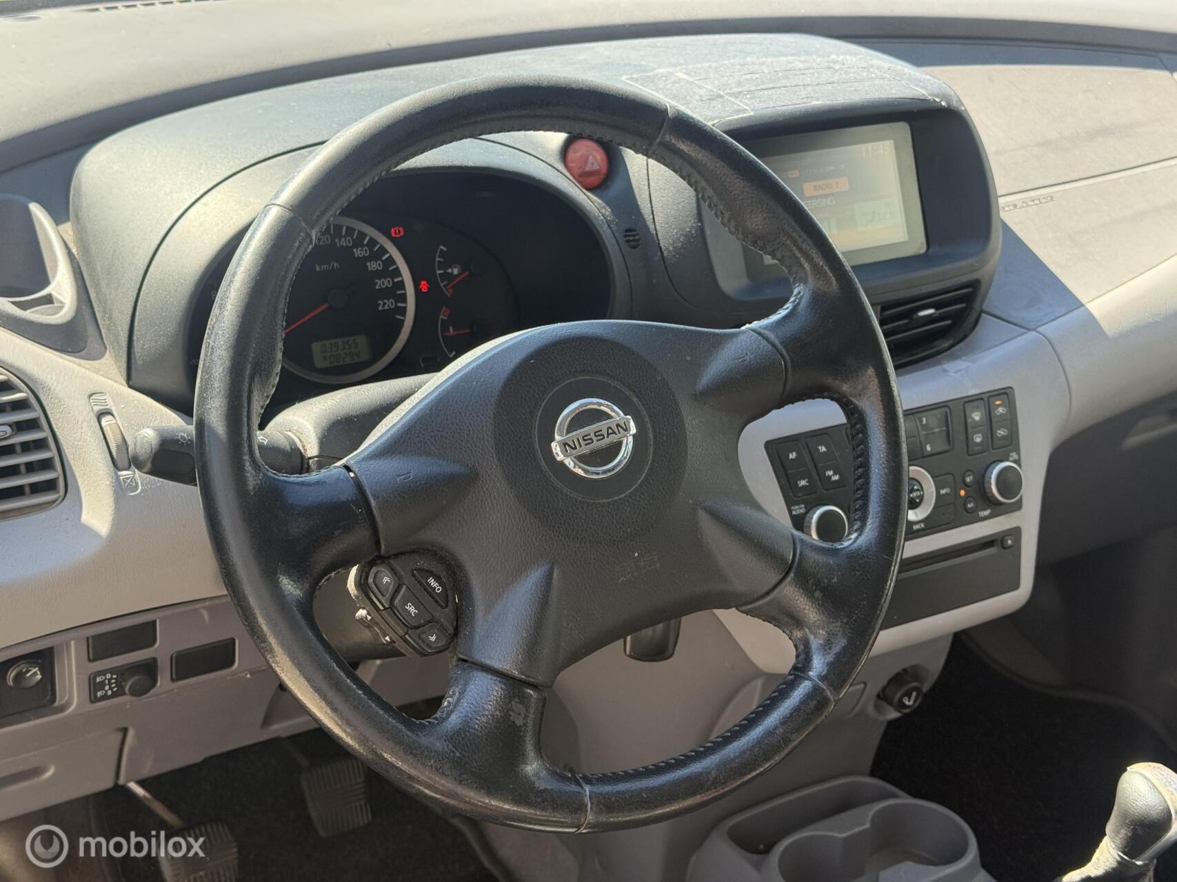 Foto van Nissan Nissan Almera Tino