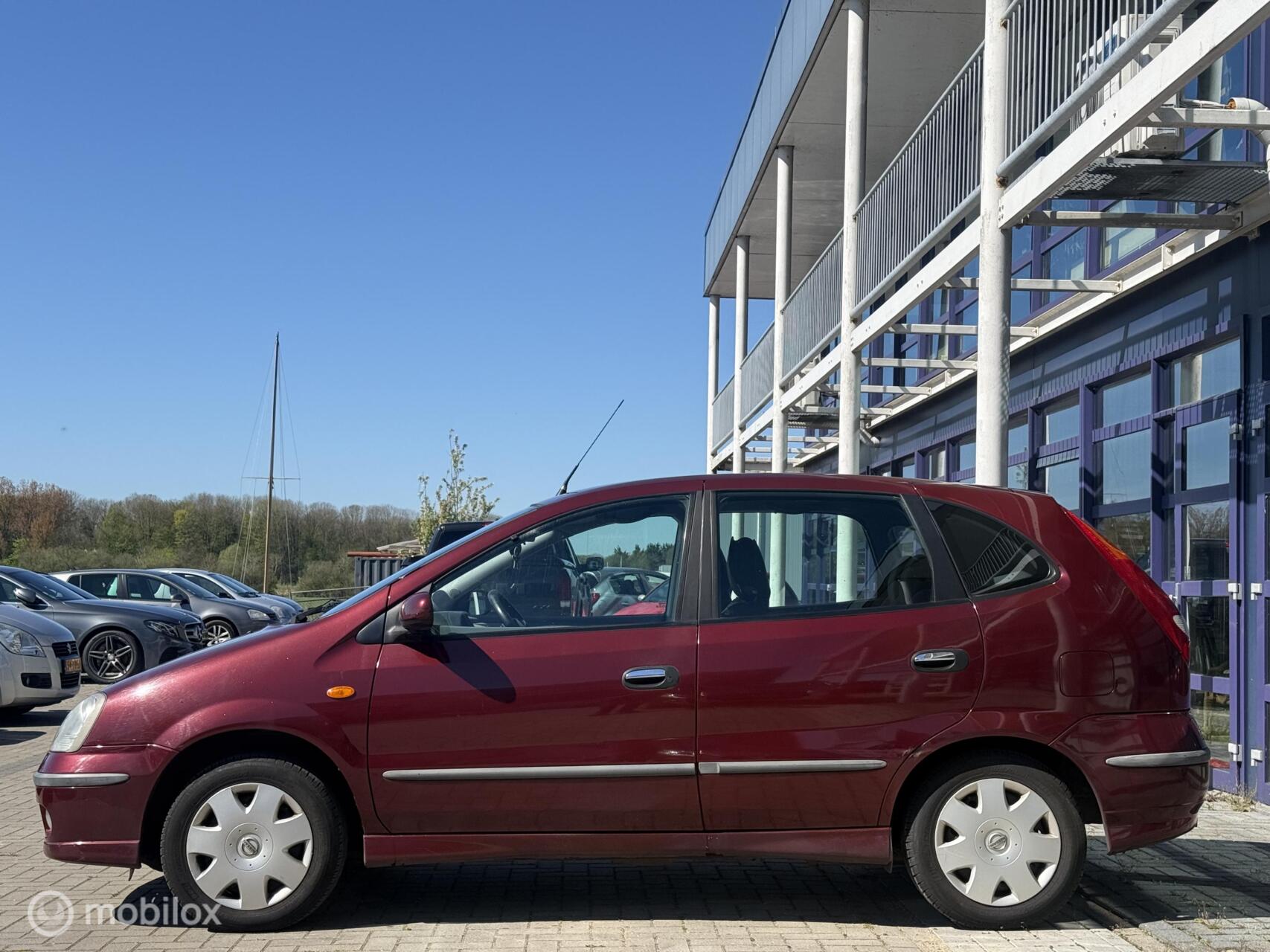 Foto van Nissan Nissan Almera Tino