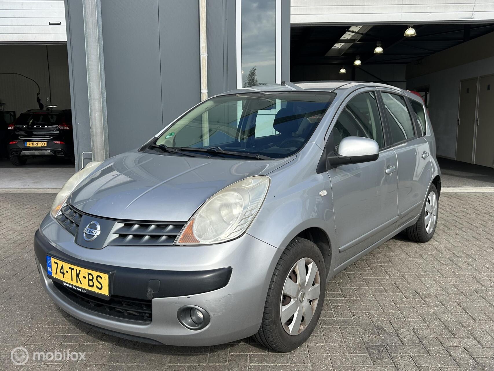 Nissan Nissan Note 1.6 Acenta 2006 - voorkant