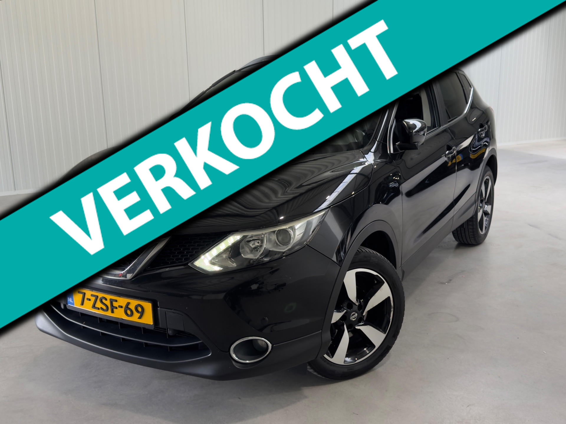 Nissan Nissan Qashqai 1.2 Connect Edition LEES ADVERTENTIE 2015 - voorkant