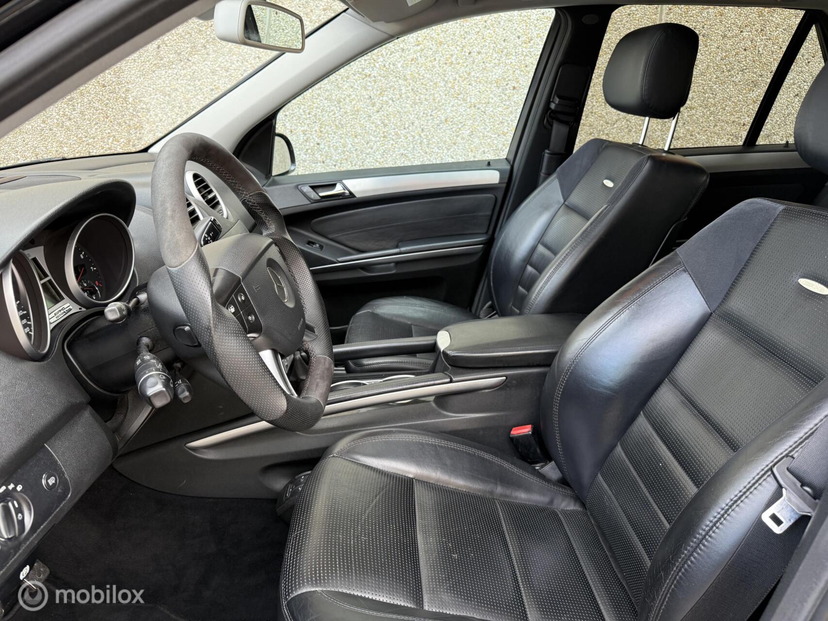 Foto van Mercedes-Benz ML 63 AMG
