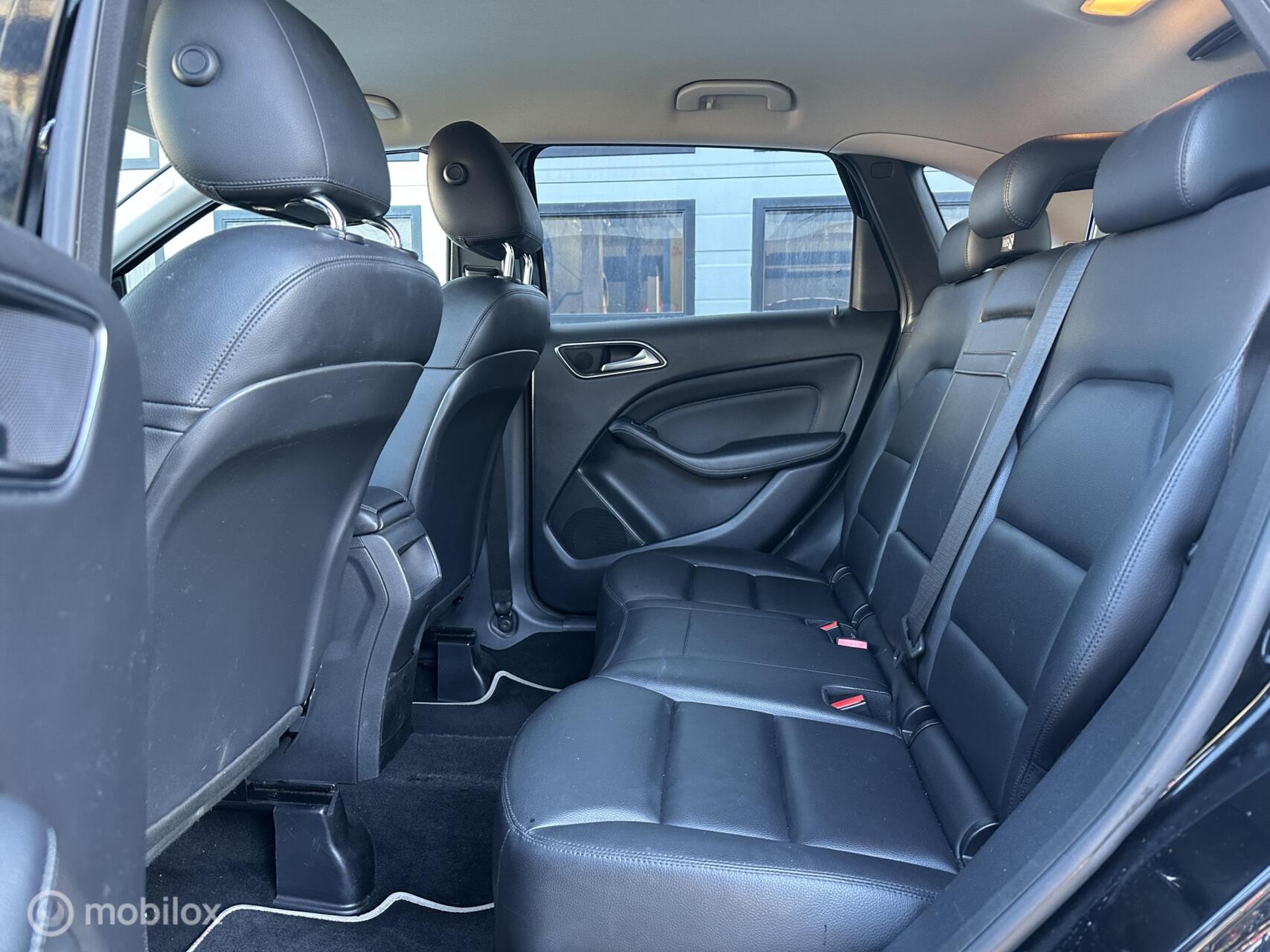 Foto van Mercedes-Benz B 180