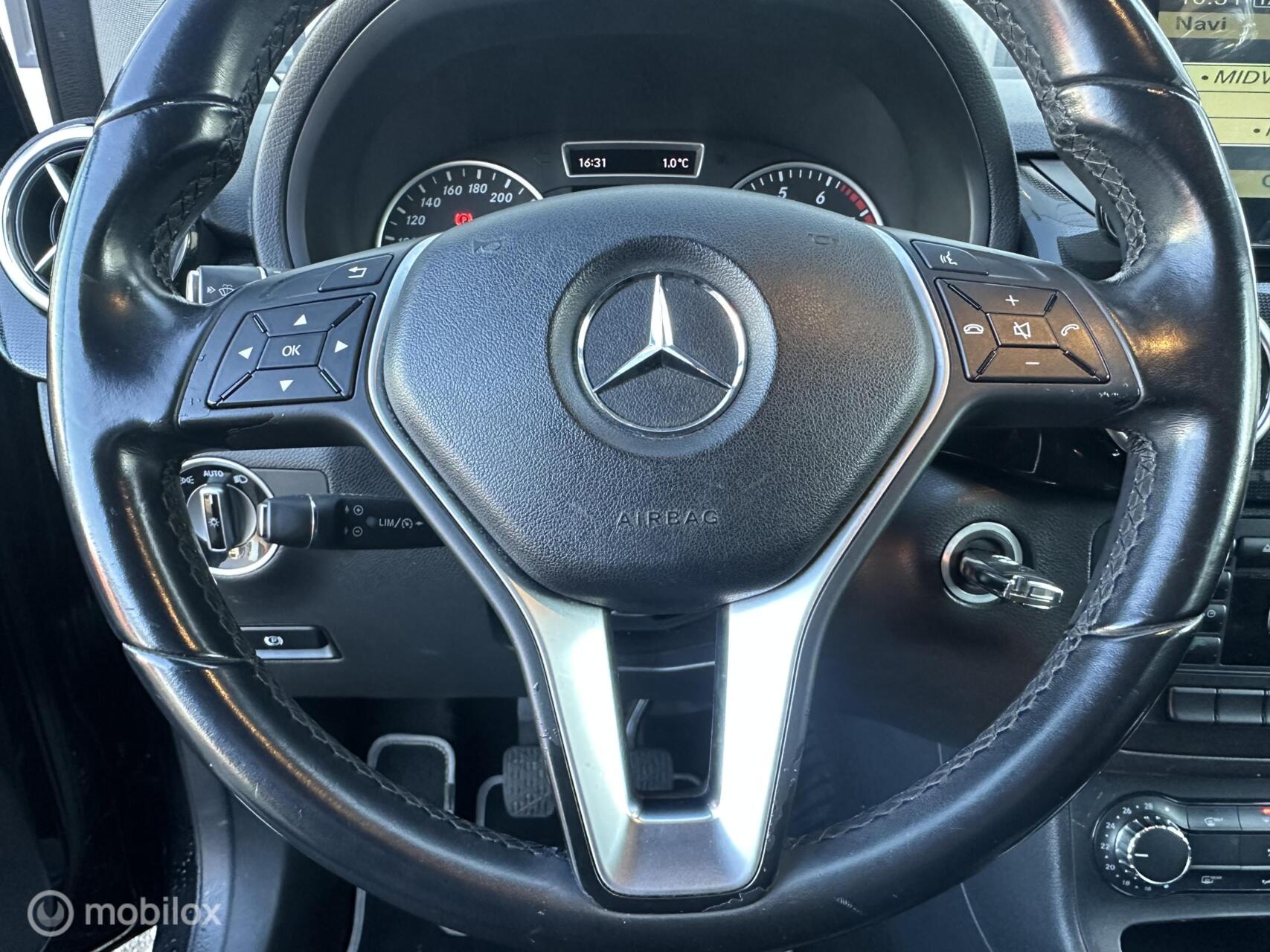 Foto van Mercedes-Benz B 180