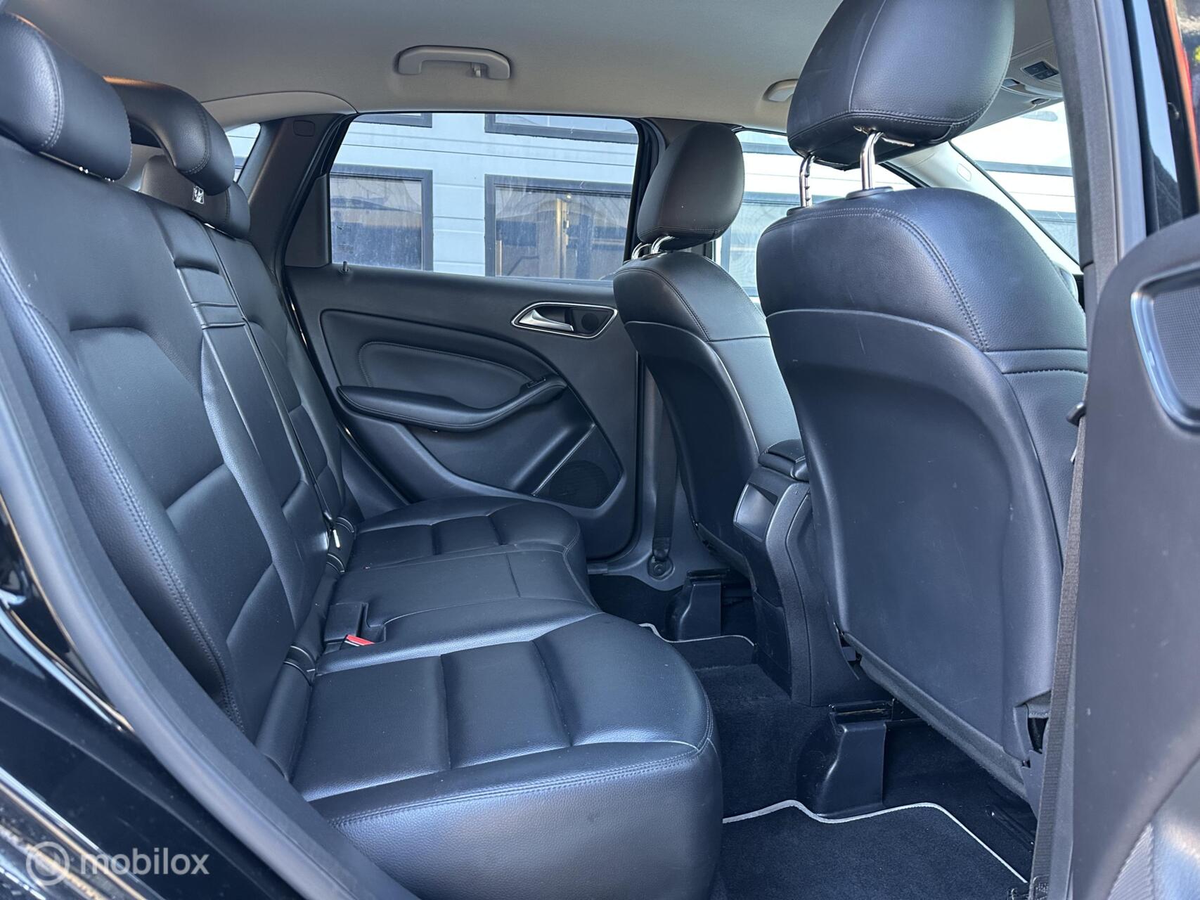 Foto van Mercedes-Benz B 180