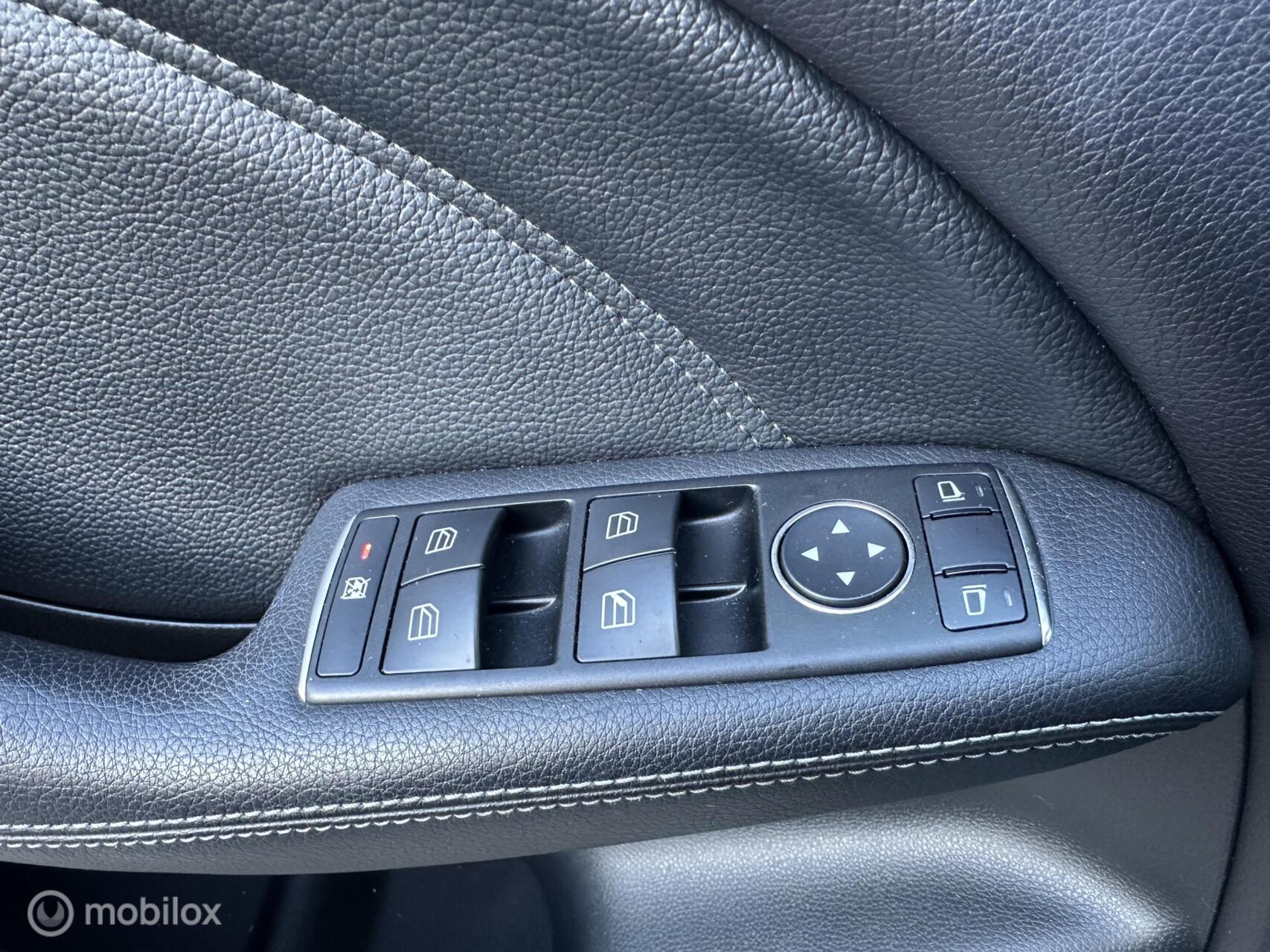Foto van Mercedes-Benz B 180