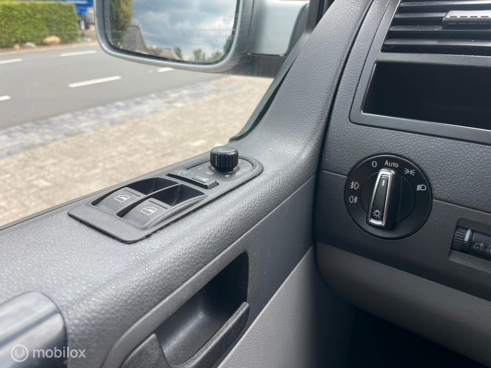 Foto van Volkswagen Transporter Tdi 128 KW DC Aut