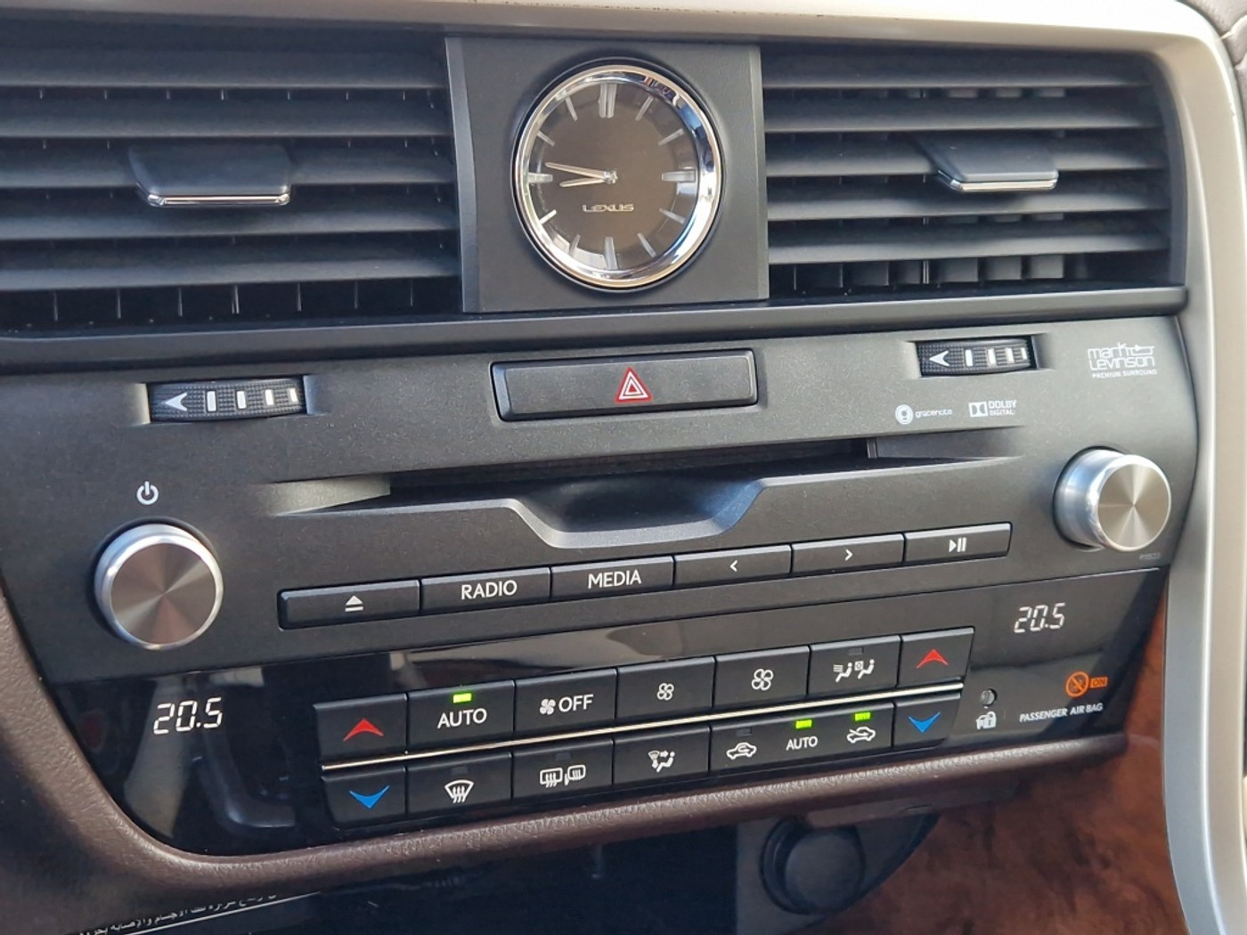 Foto van Lexus Lexus Rx450h