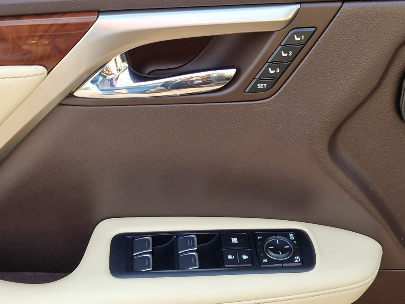 Foto van Lexus Lexus Rx450h