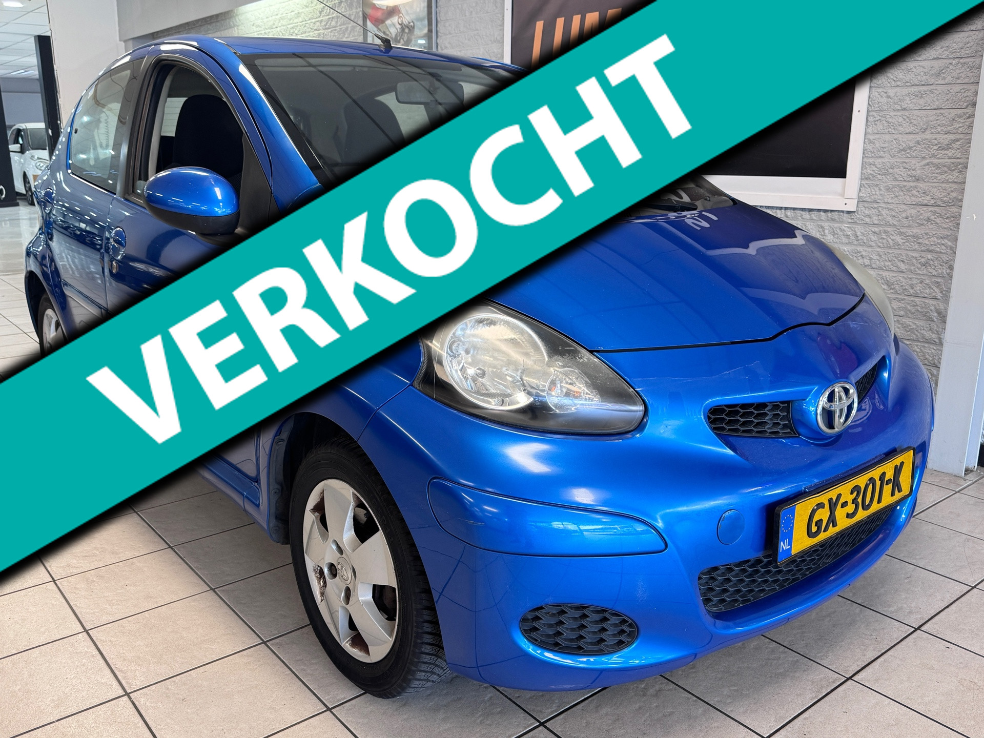 Toyota Toyota Aygo 1.0-12V Access | Nieuwe APK | 5-deurs | Airco | 2009 - voorkant