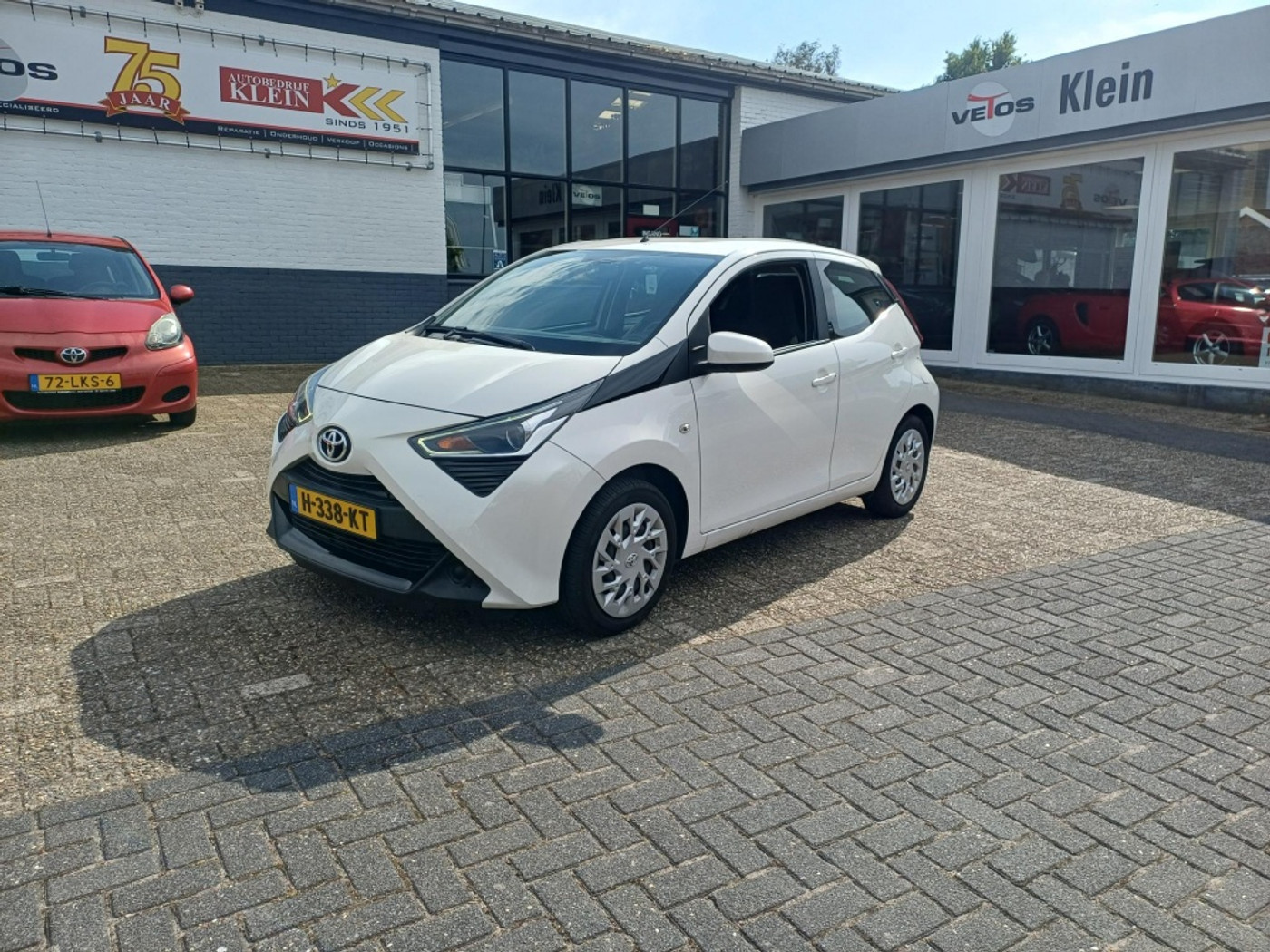 Toyota Toyota Aygo 1.0 VVT-i x-play | AIRCO | CAMERA 2020 - voorkant