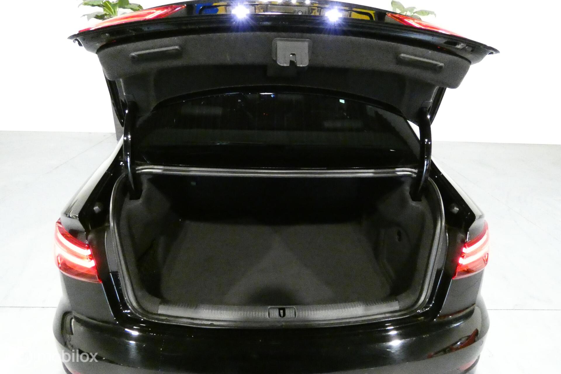 Foto van Audi A3 Limousine