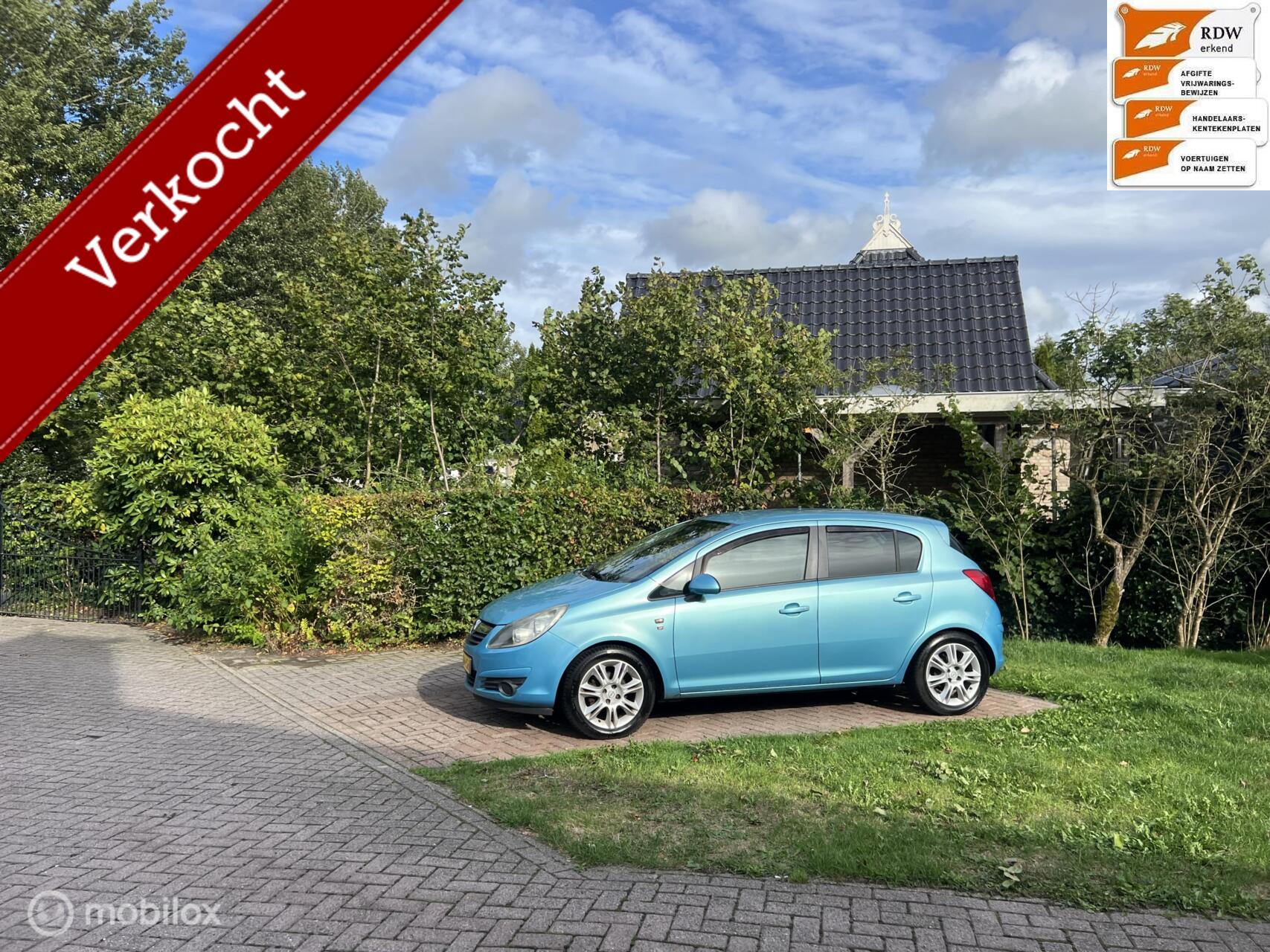 Opel Corsa 1.4-16V '111' Edition 2010 - voorkant