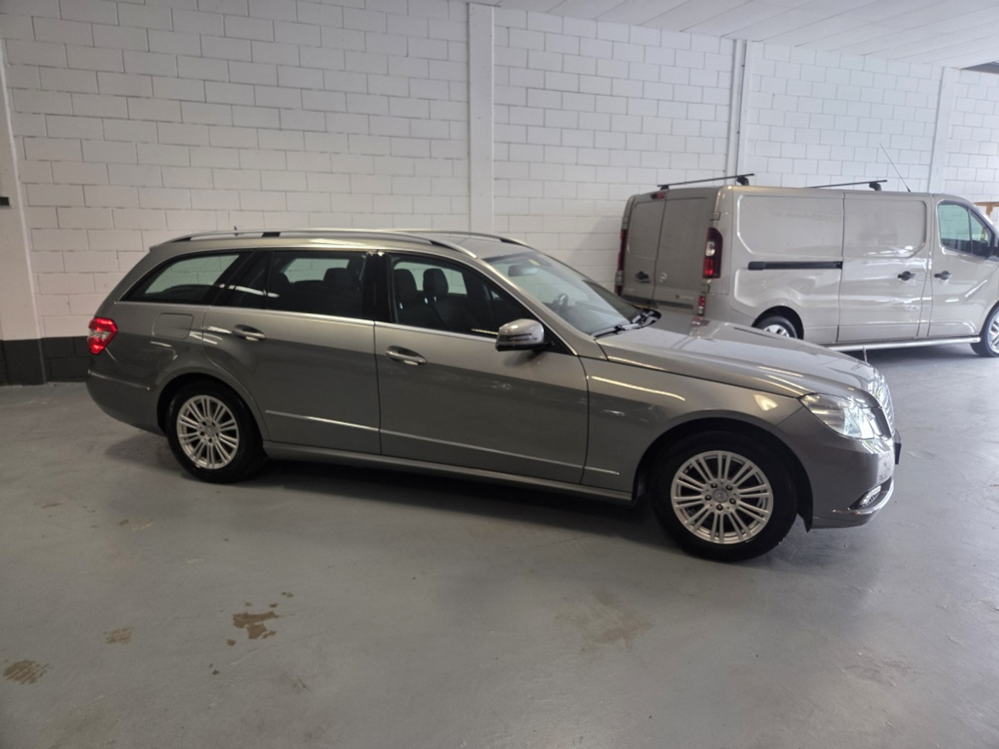 Foto van Mercedes-Benz E 250 Cgi