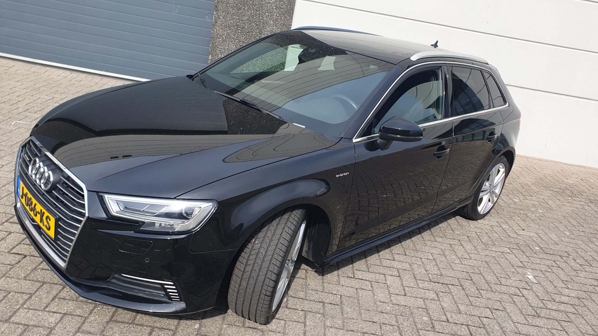 Foto van Audi A3 Sportback E-tron