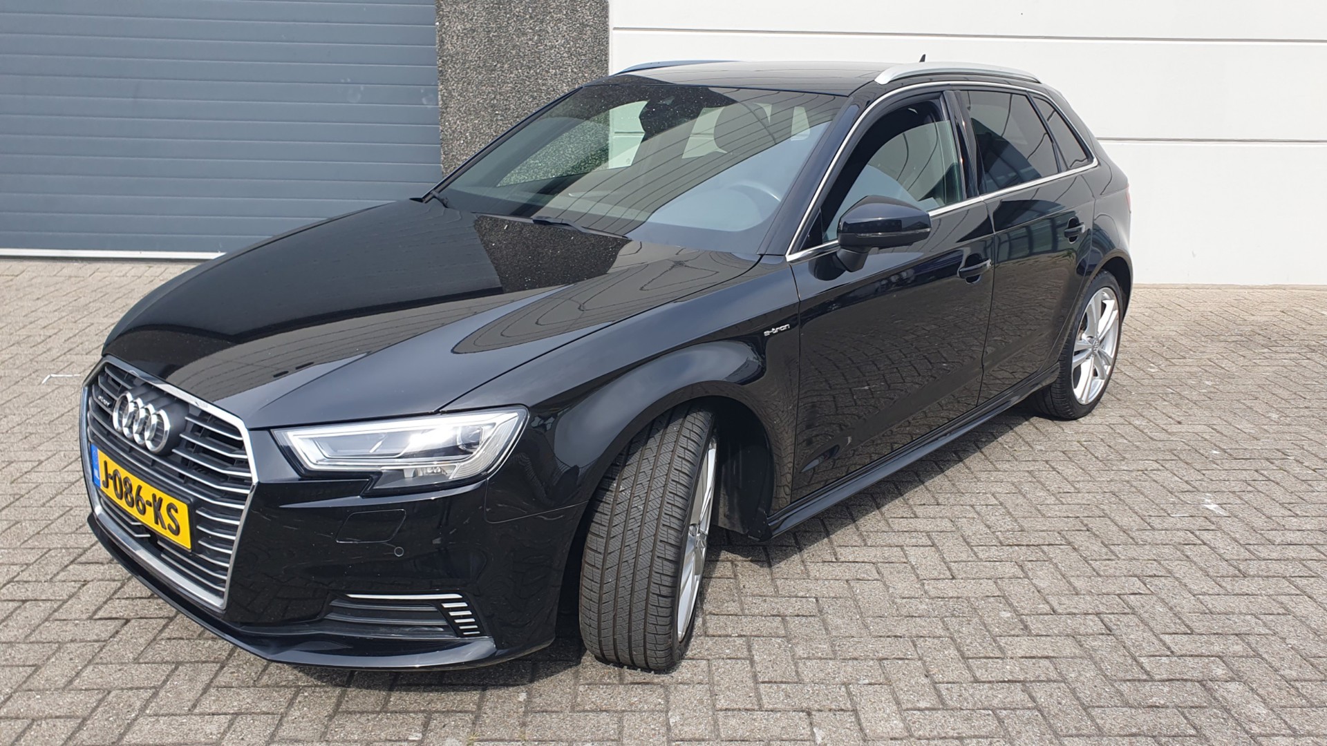 Foto van Audi A3 Sportback E-tron