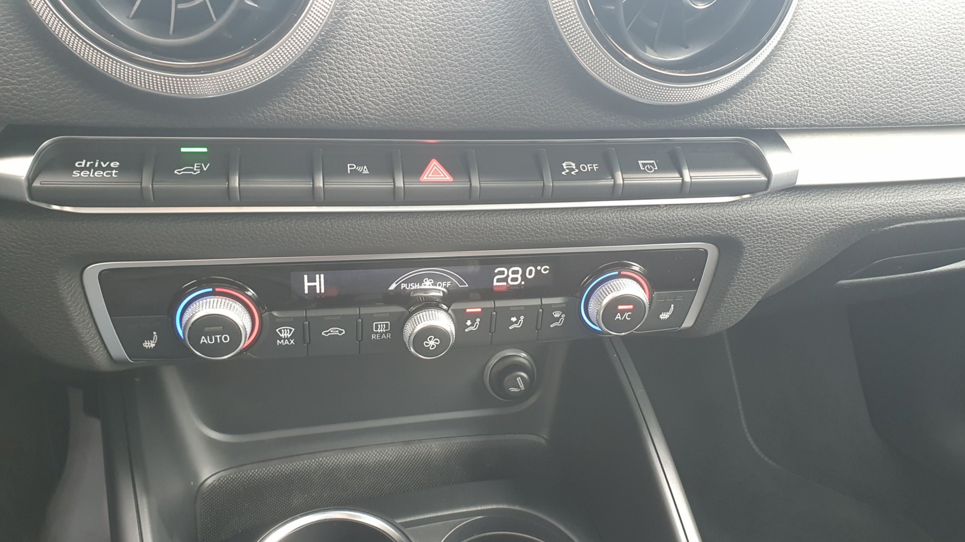 Foto van Audi A3 Sportback E-tron