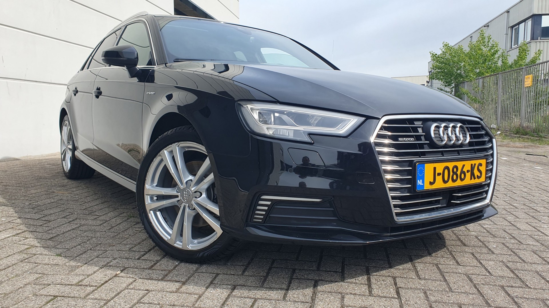Foto van Audi A3 Sportback E-tron