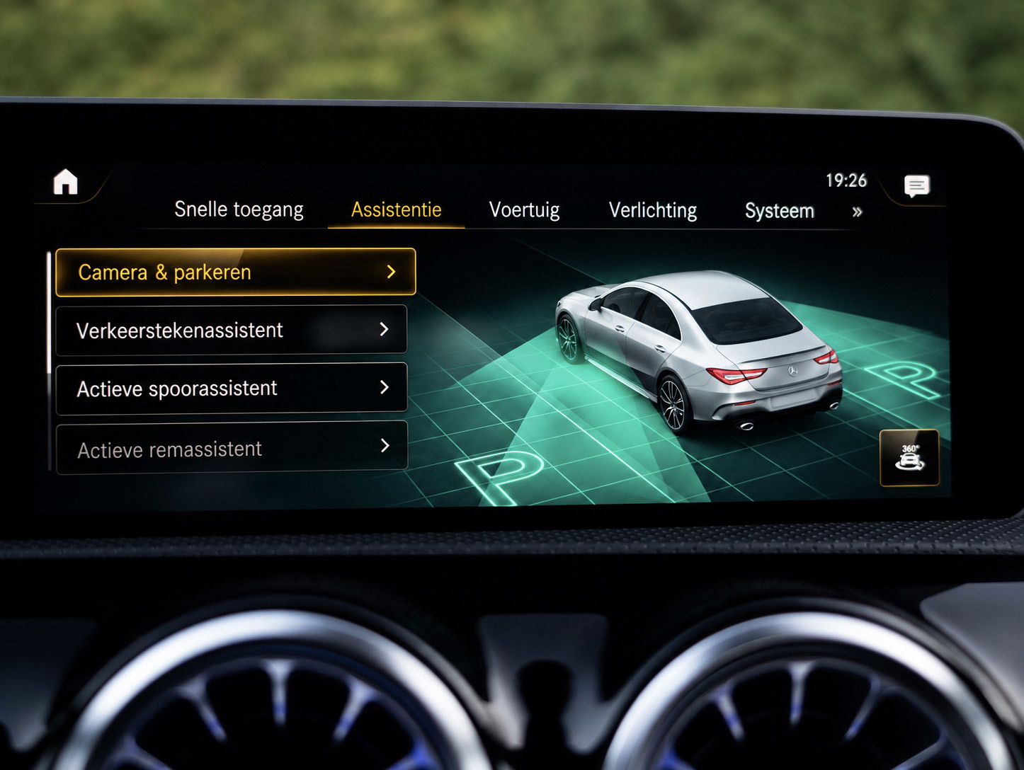 Foto van Mercedes-Benz AMG Cla 35