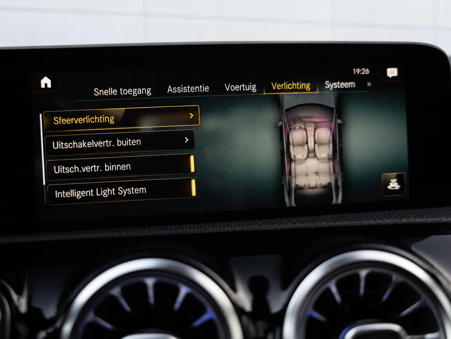 Foto van Mercedes-Benz AMG Cla 35