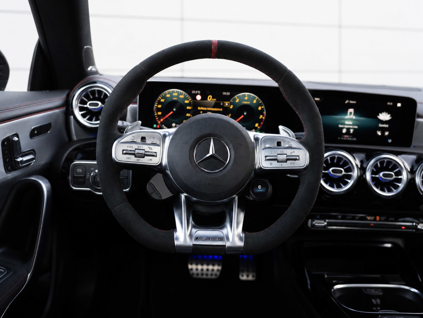 Foto van Mercedes-Benz AMG Cla 35
