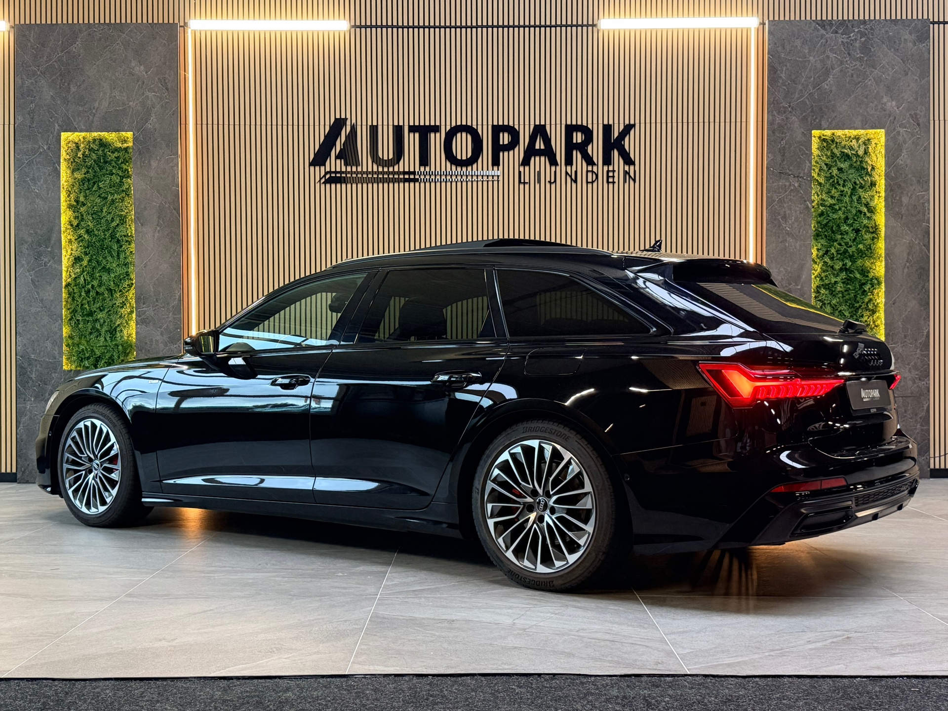 Foto van Audi A6 Avant 55 TFSI E