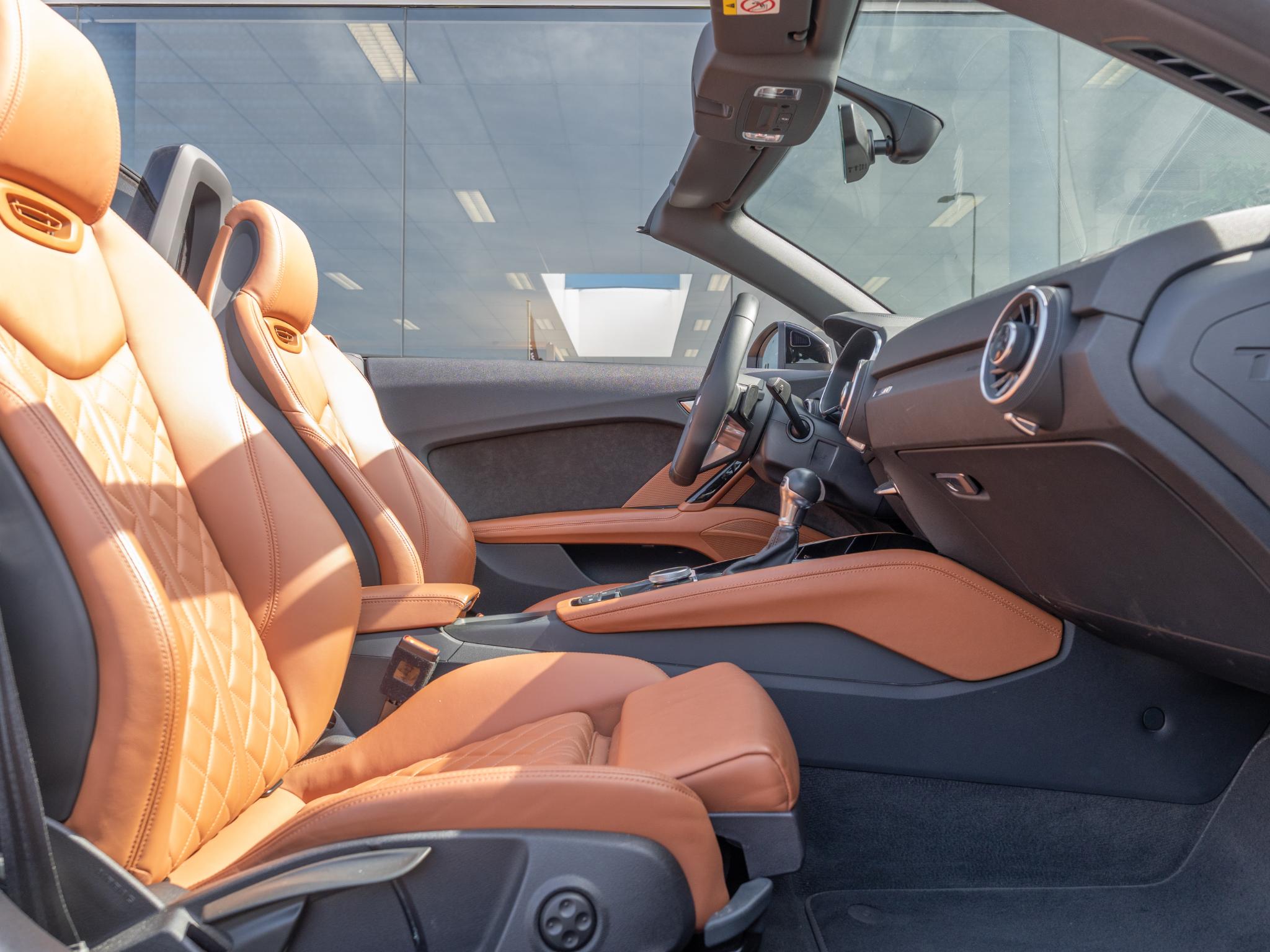 Foto van Audi TT Roadster