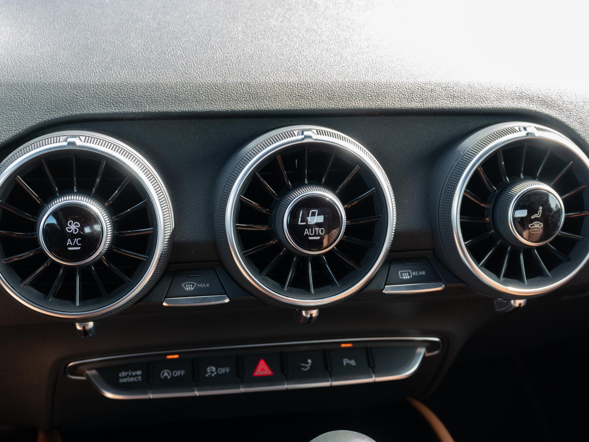 Foto van Audi TT Roadster