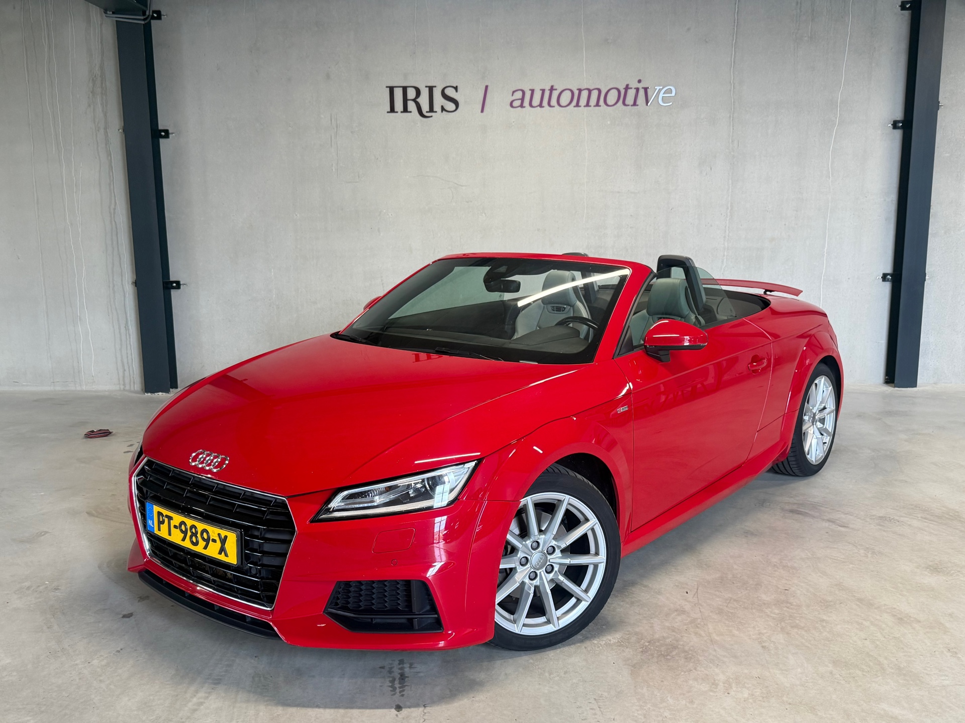 Audi TT Roadster 1.8 TFSI S-Line - RS-Stoelen - Stoel+Nekverw. - Dodehoek 2016 - voorkant