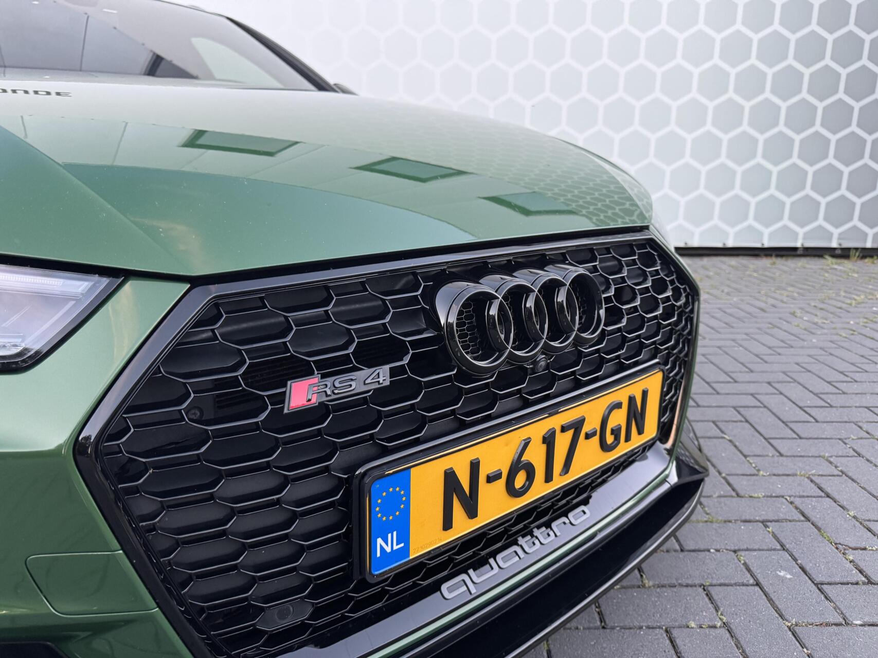 Foto van Audi RS 4 Avant