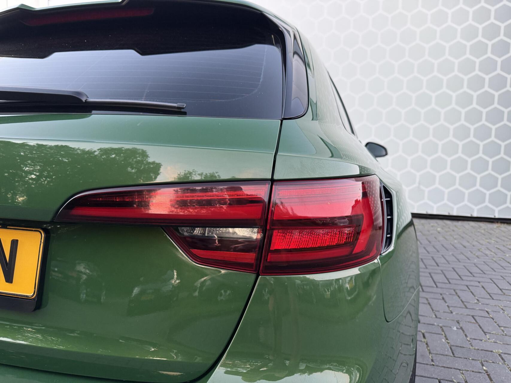 Foto van Audi RS 4 Avant