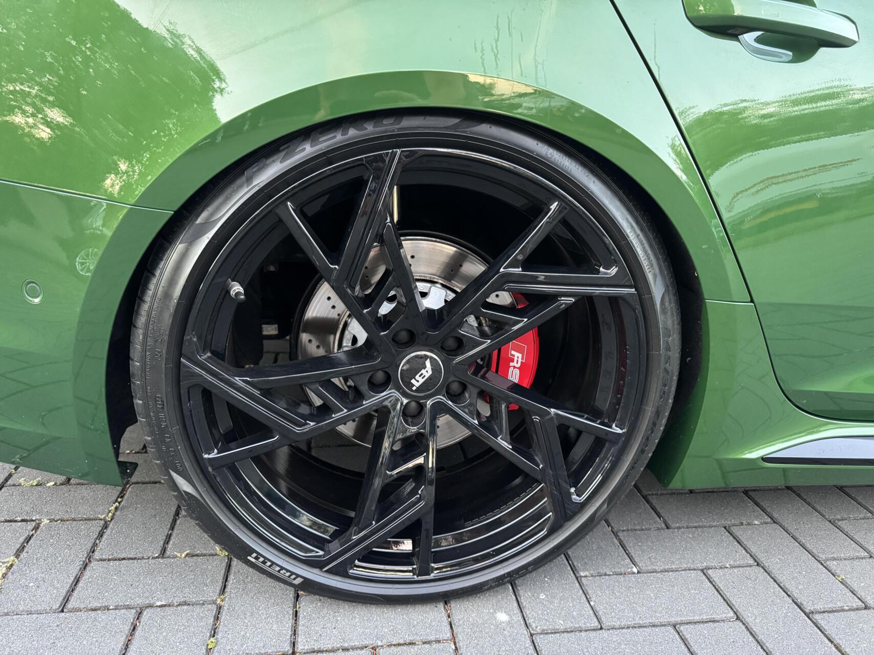 Foto van Audi RS 4 Avant