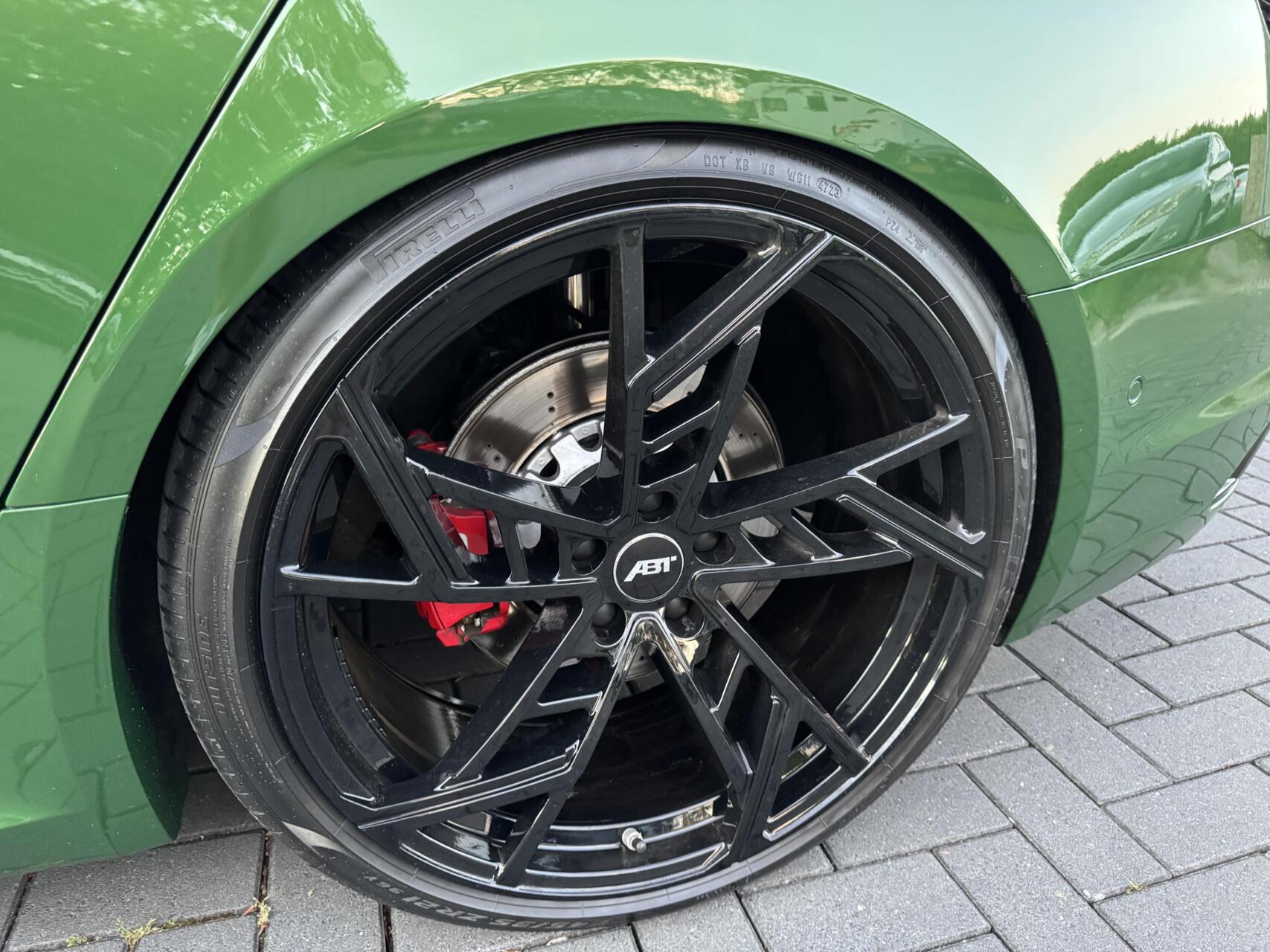 Foto van Audi RS 4 Avant